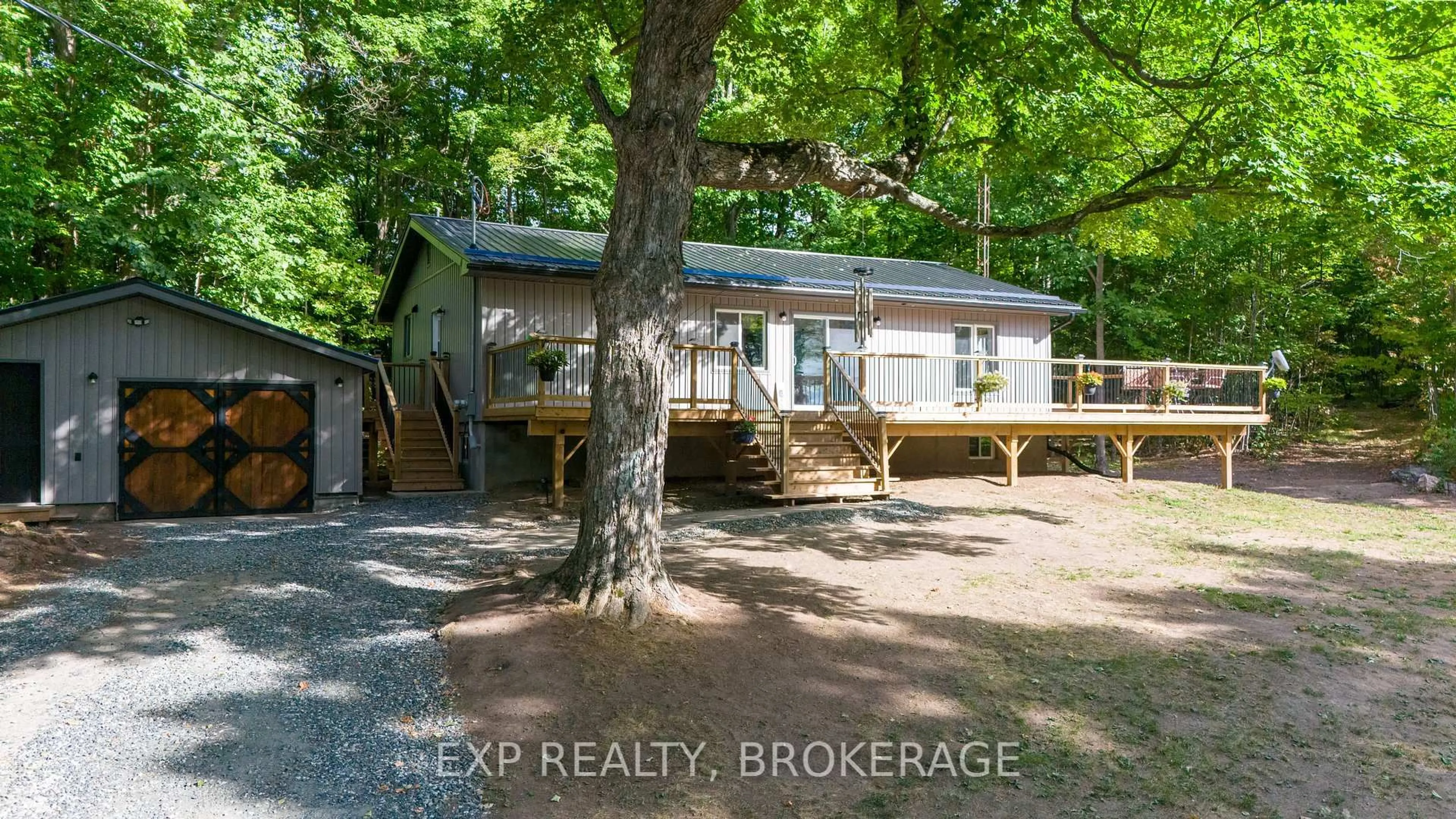 A pic from outside/outdoor area/front of a property/back of a property/a pic from drone, unknown for 6187 Arden Rd, Arden Ontario K0H 1B0