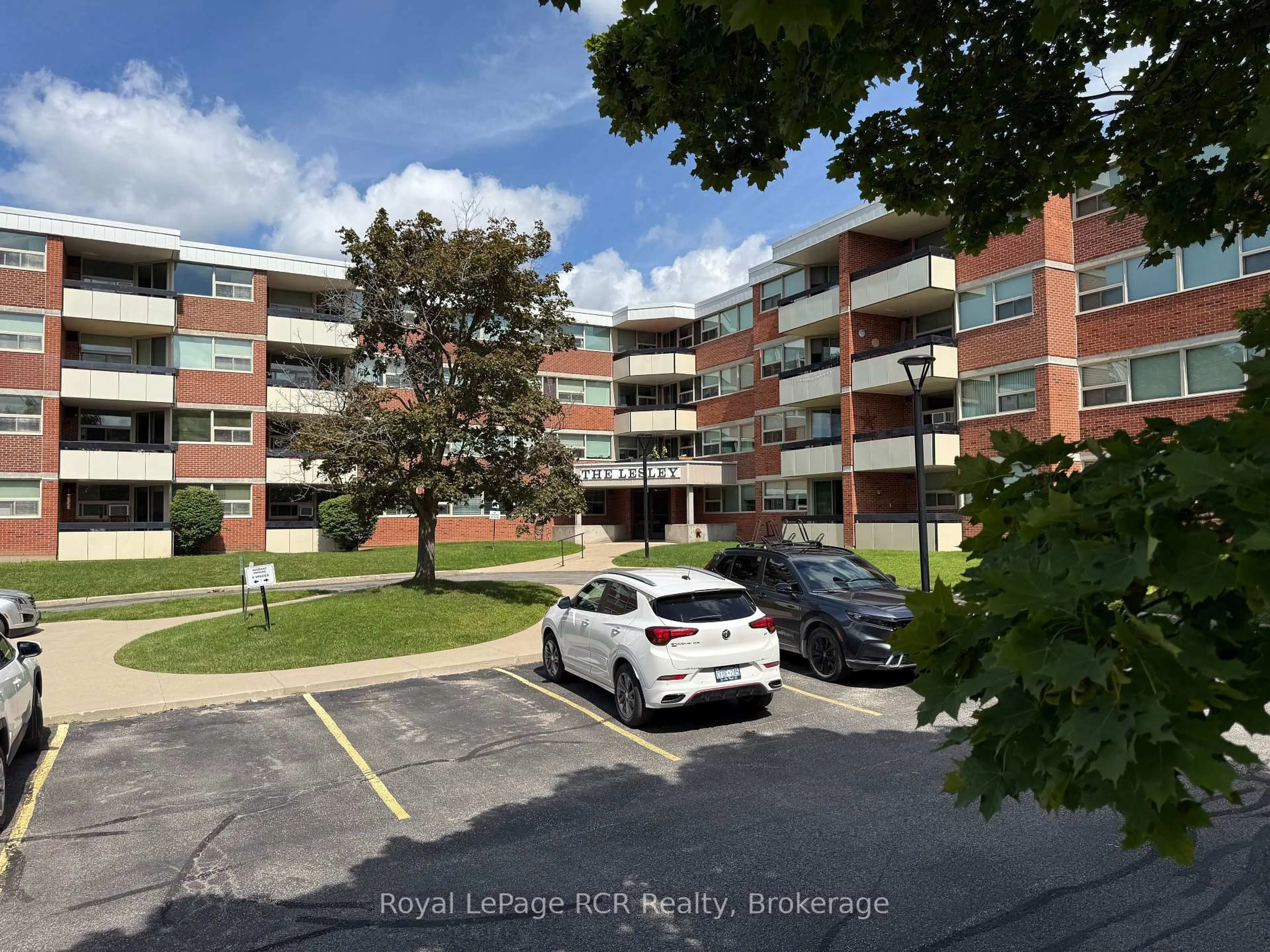 Unknown for 860 9TH St #410, Owen Sound Ontario N4K 1R2