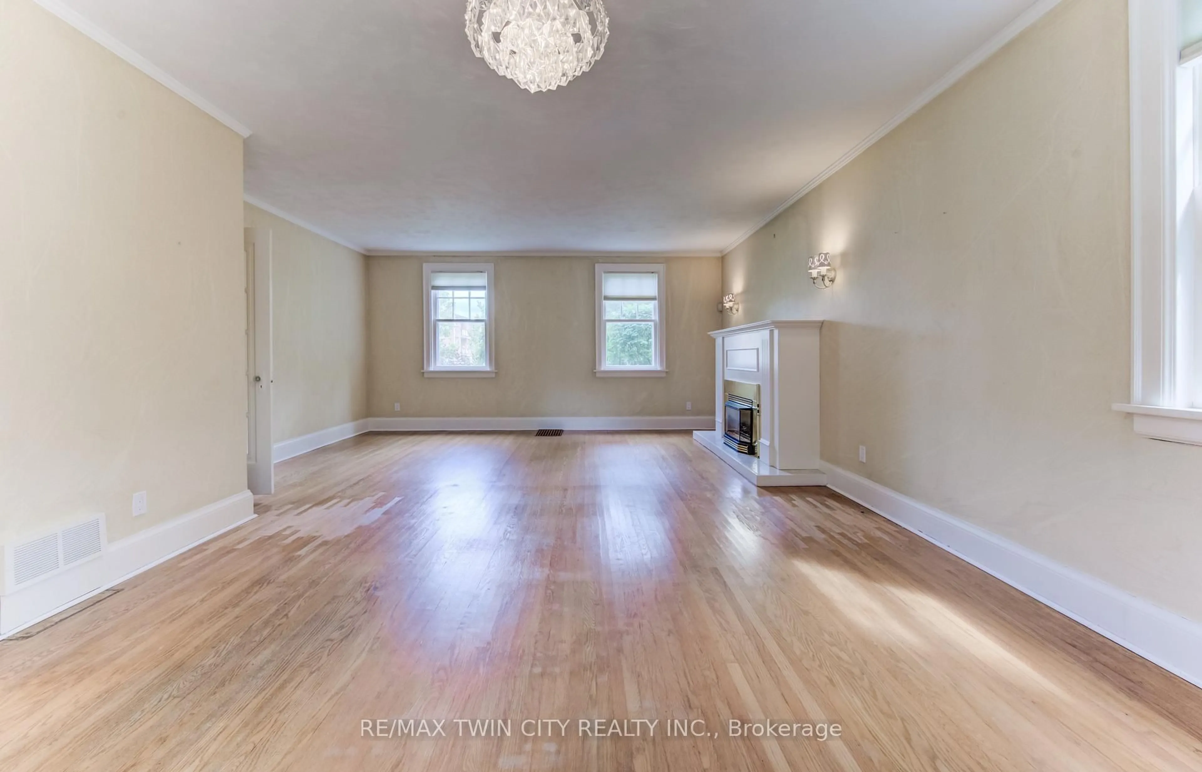 A pic of a room for 542 William St, Cambridge Ontario N3H 3W7