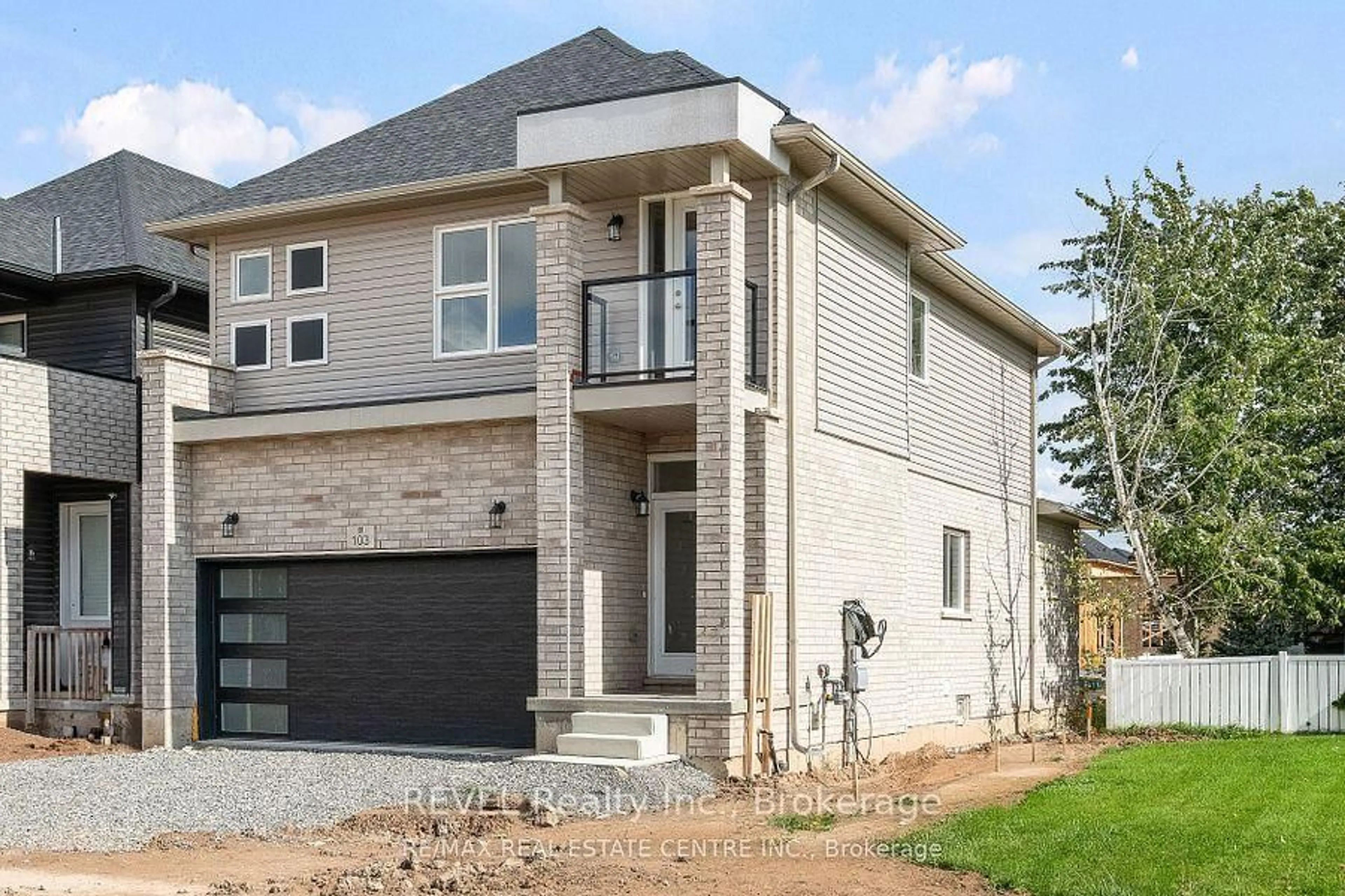 Home with brick exterior material, street for 103 Mclaughlin St, Welland Ontario L3B 0J9