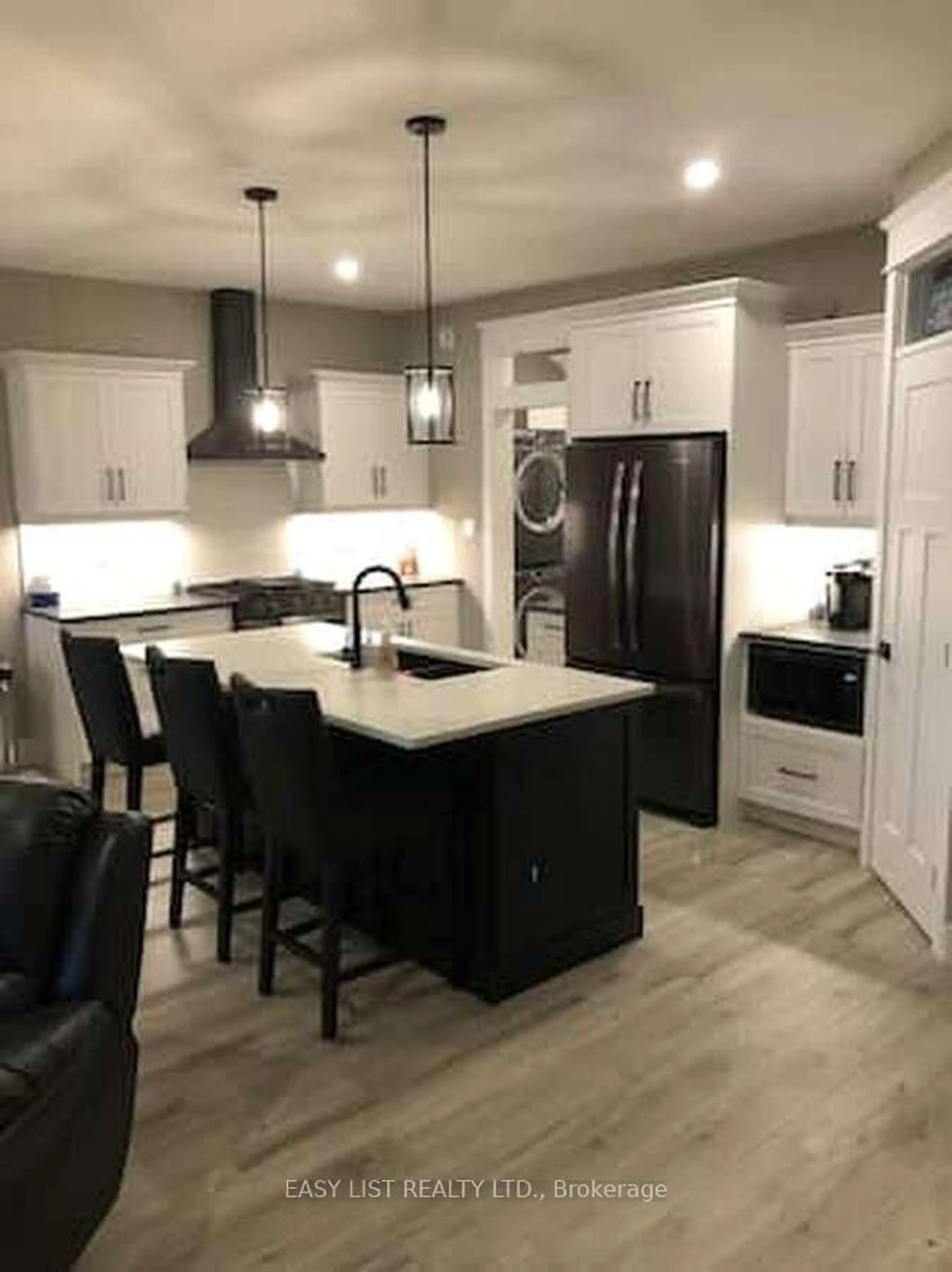 Open concept kitchen, unknown for 2 Creek Side Pl, Lambton Shores Ontario N0M 1T0