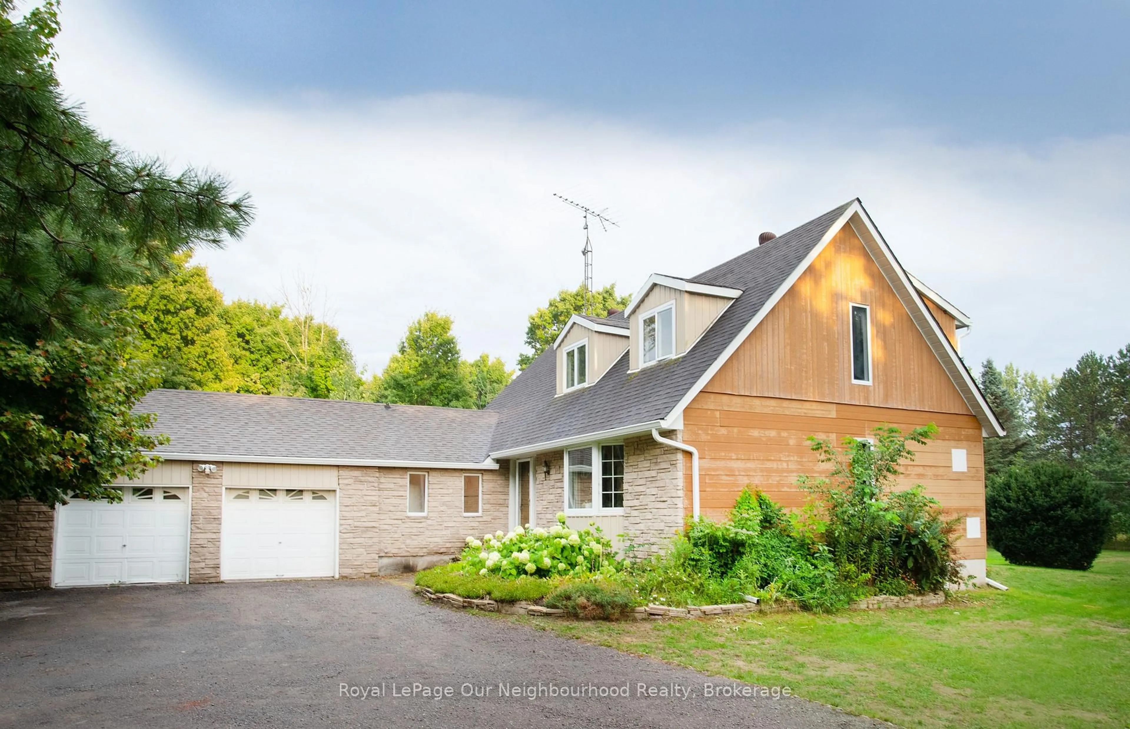 A pic from outside/outdoor area/front of a property/back of a property/a pic from drone, street for 277 Crandall Rd, Cramahe Ontario K0K 1S0