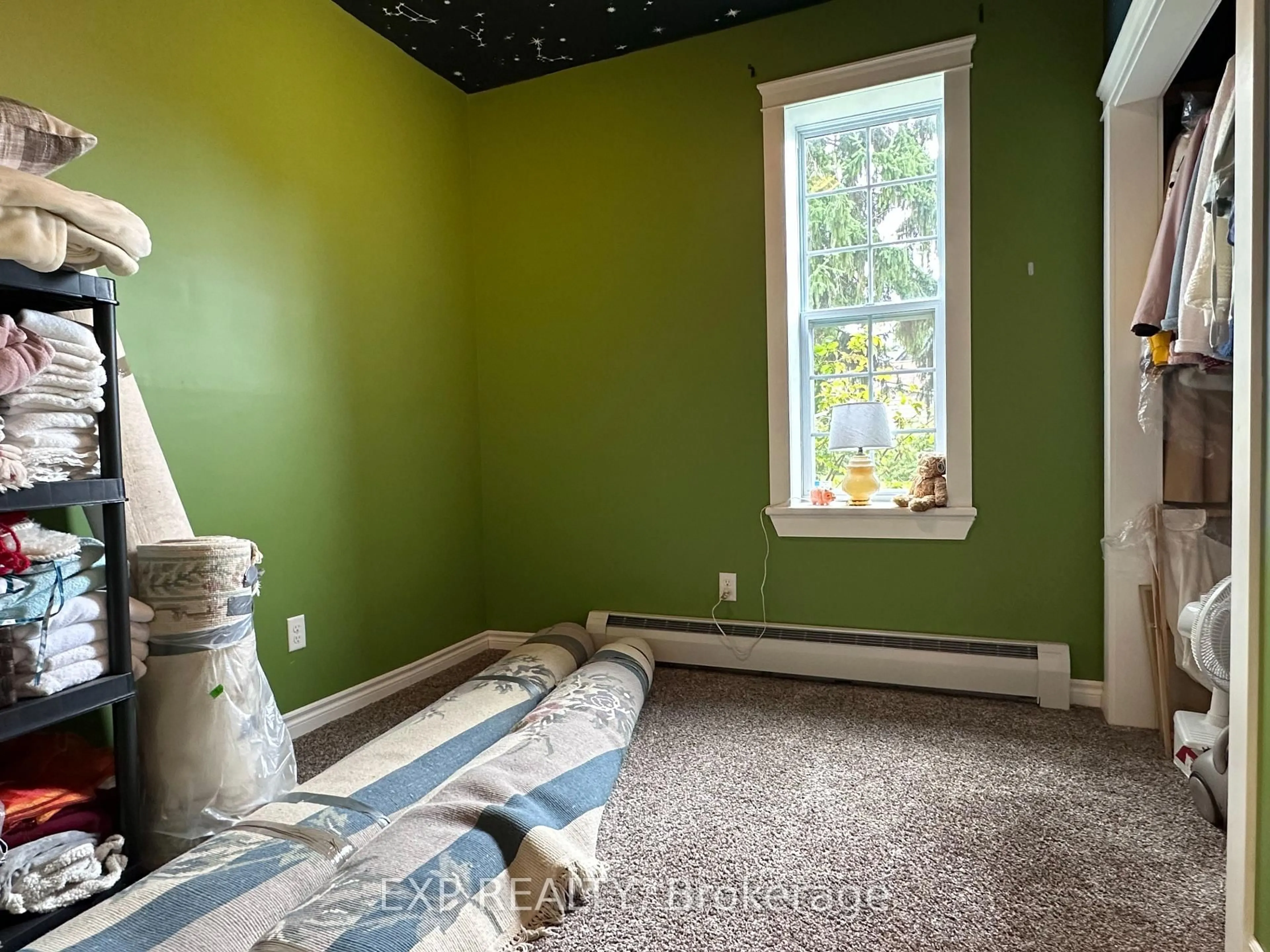 A pic of a room for 76 Sarah St, Lambton Shores Ontario N0M 2M0