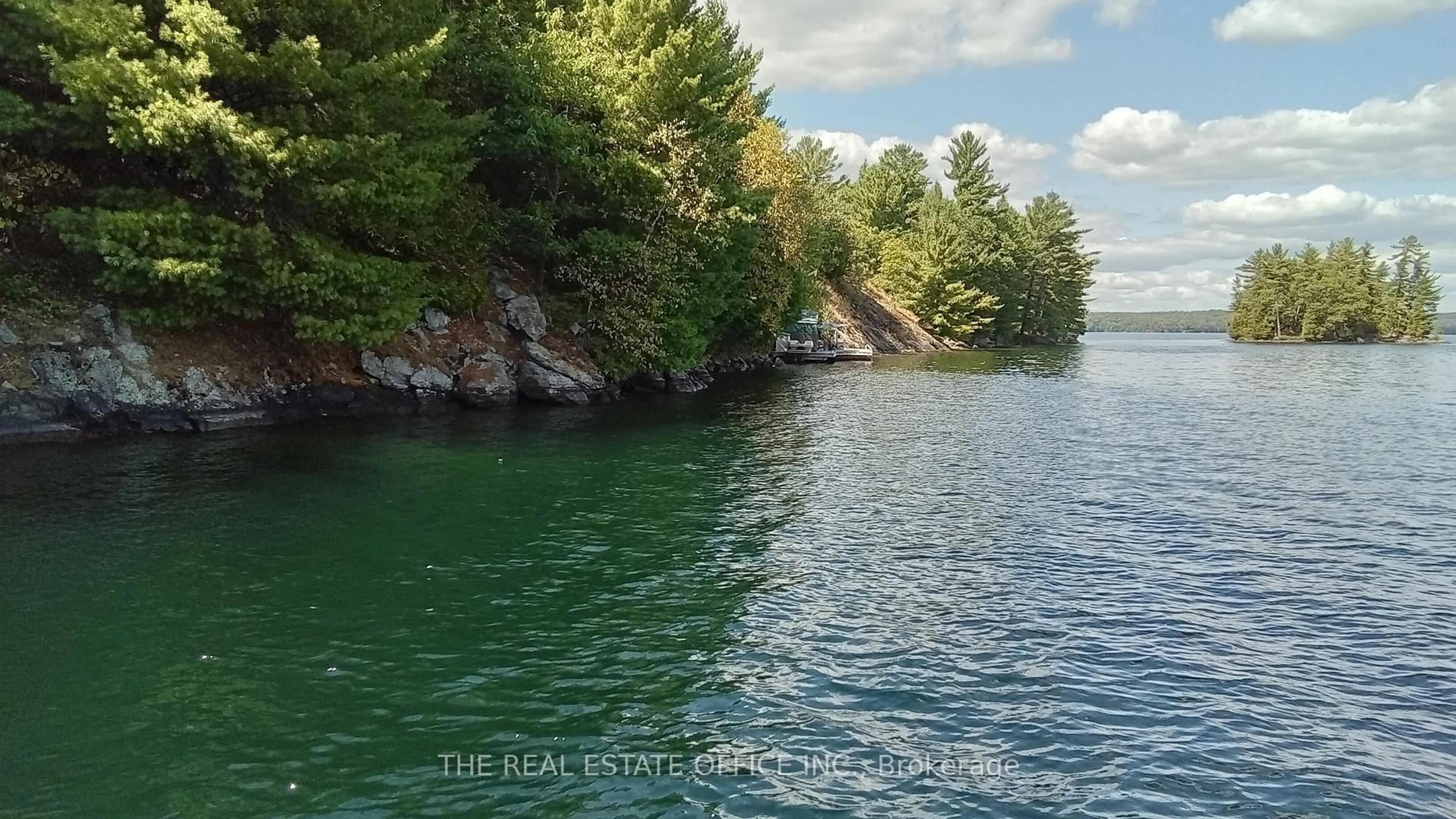 Blurry image for 12 Island M, Muskoka Lakes Ontario P0B 1M0