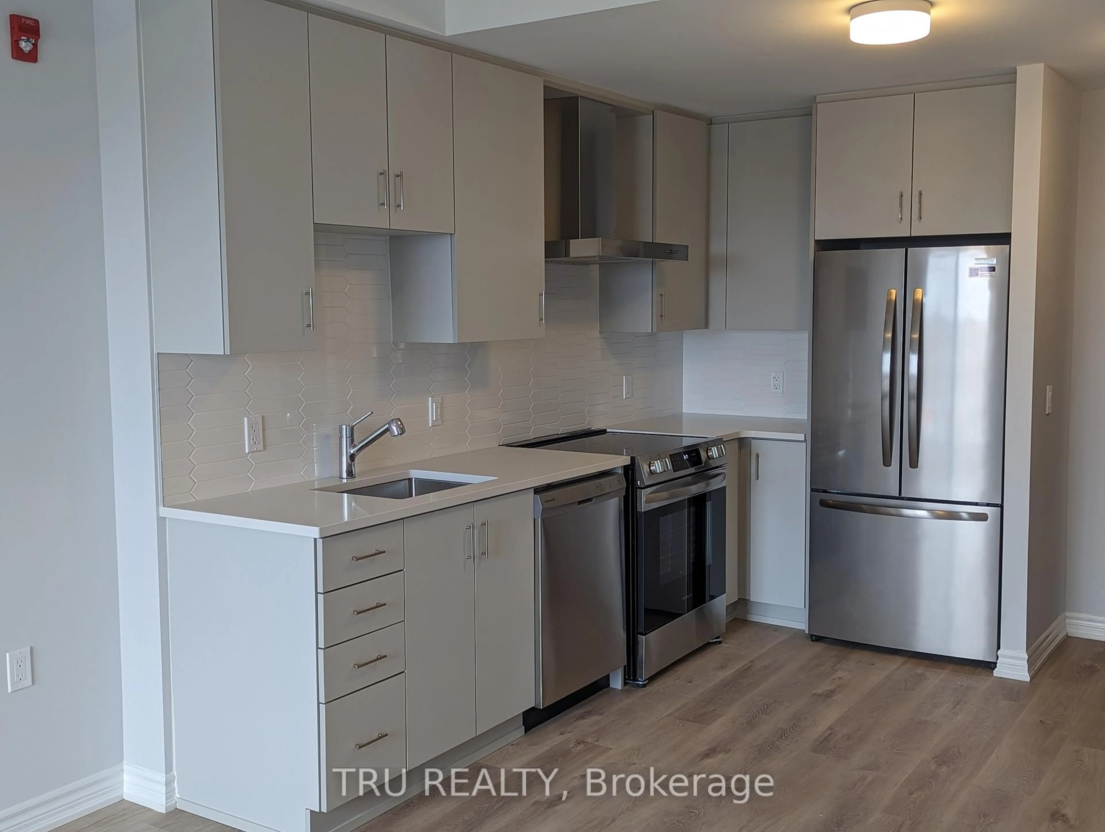 Unknown for 1350 HEMLOCK Rd #417, Ottawa Ontario K1K 5C2