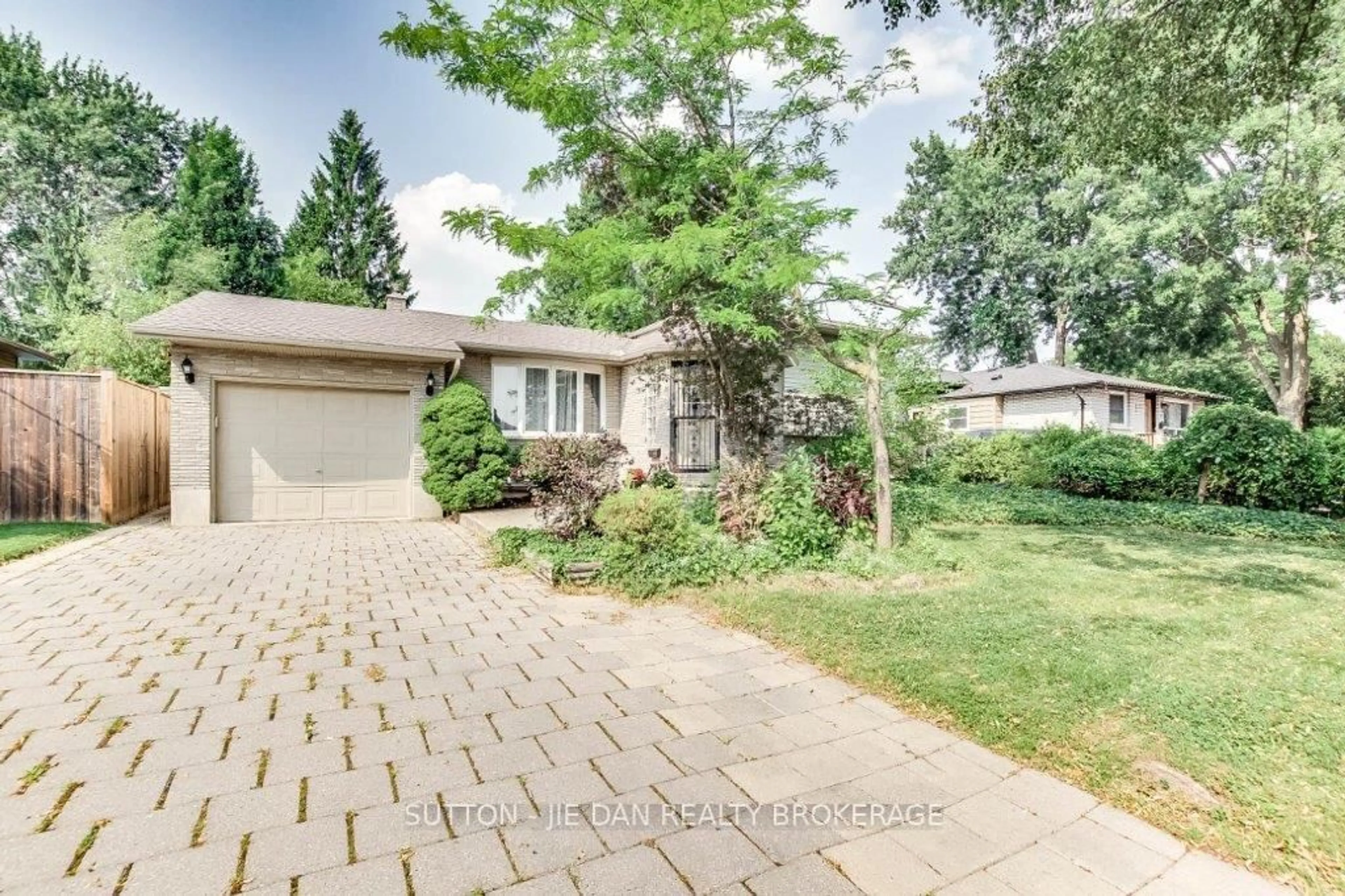 Unknown for 79 MENDIP Cres, London South Ontario N6E 1H2