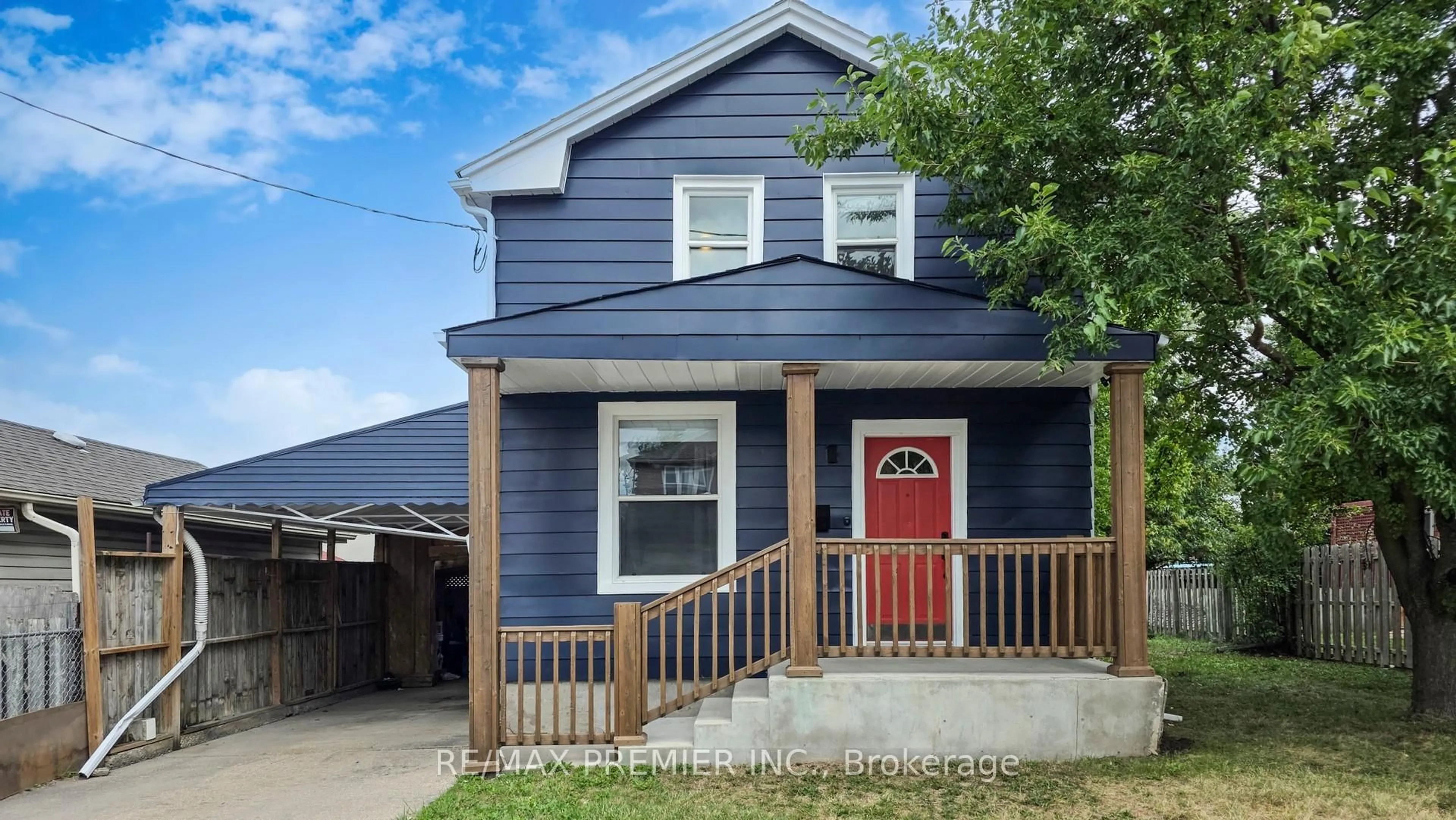 Home with vinyl exterior material, street for 1 Burness Dr, St. Catharines Ontario L2P 1J2