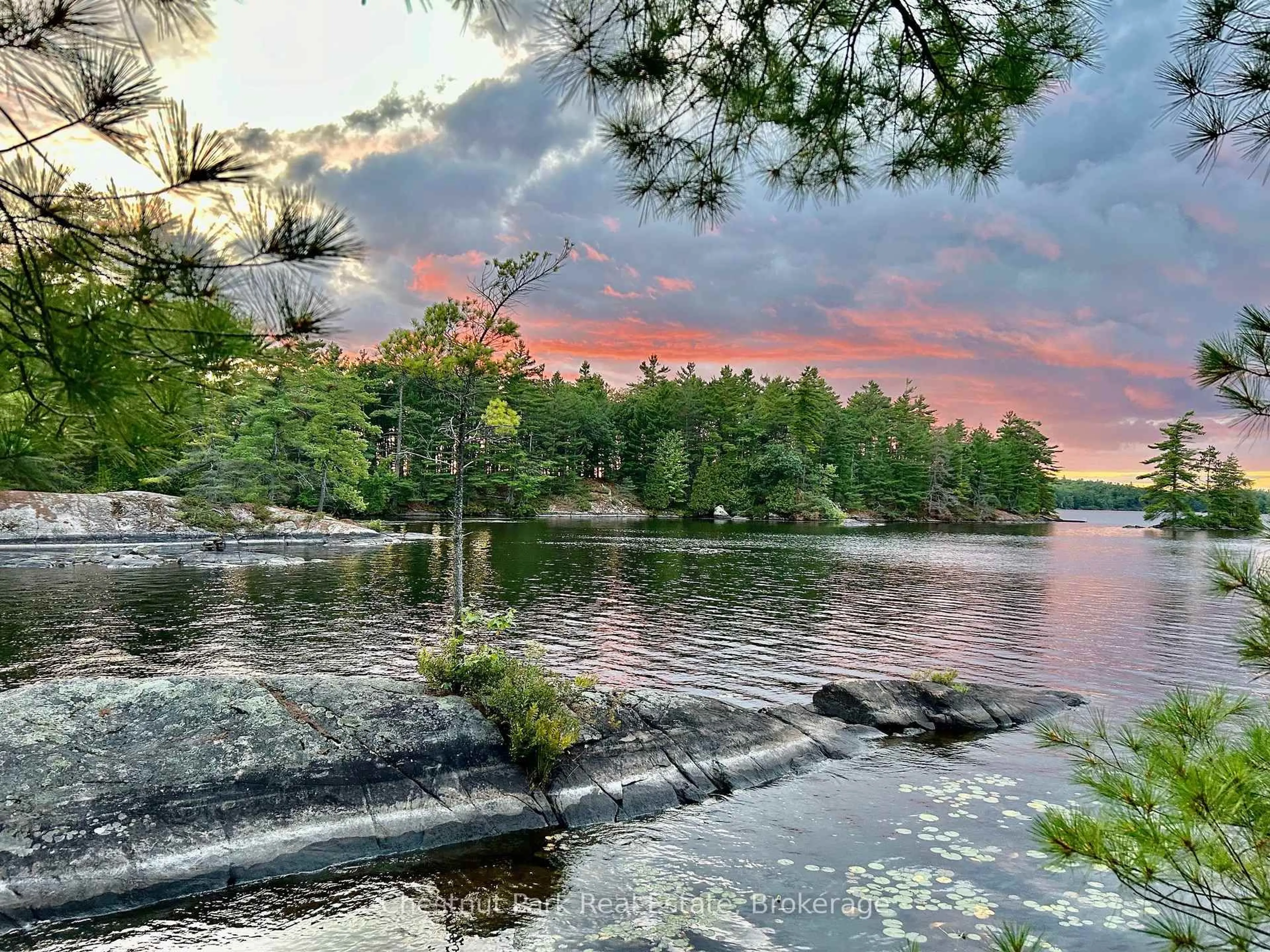 Unknown for 10 Island 21kl, Gravenhurst Ontario P0E 1G0