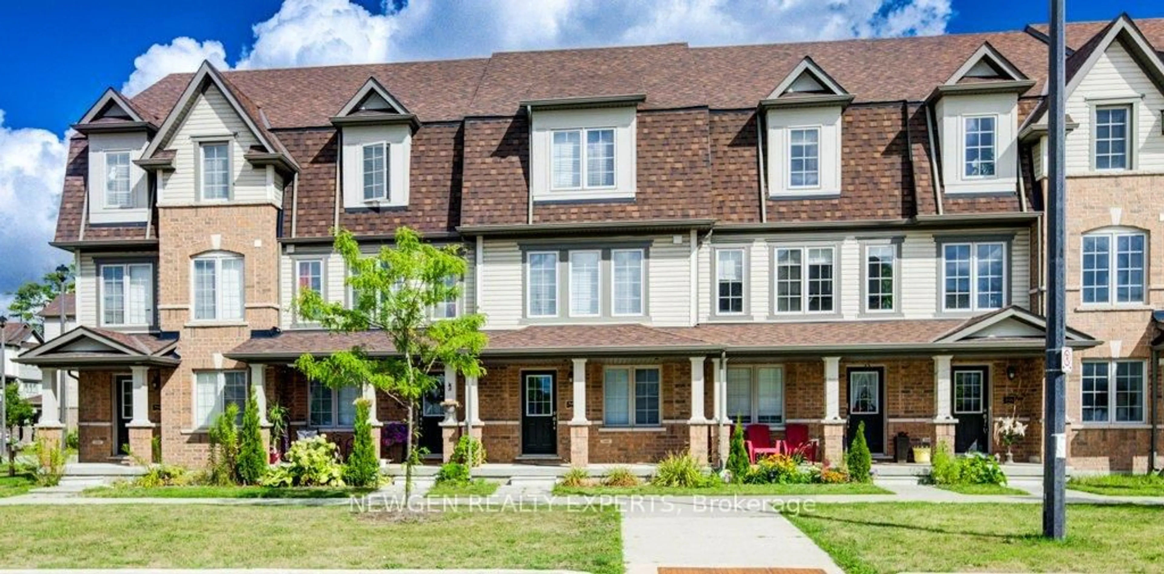 Home with brick exterior material, street for 390 Linden Dr, Cambridge Ontario N3H 5L5