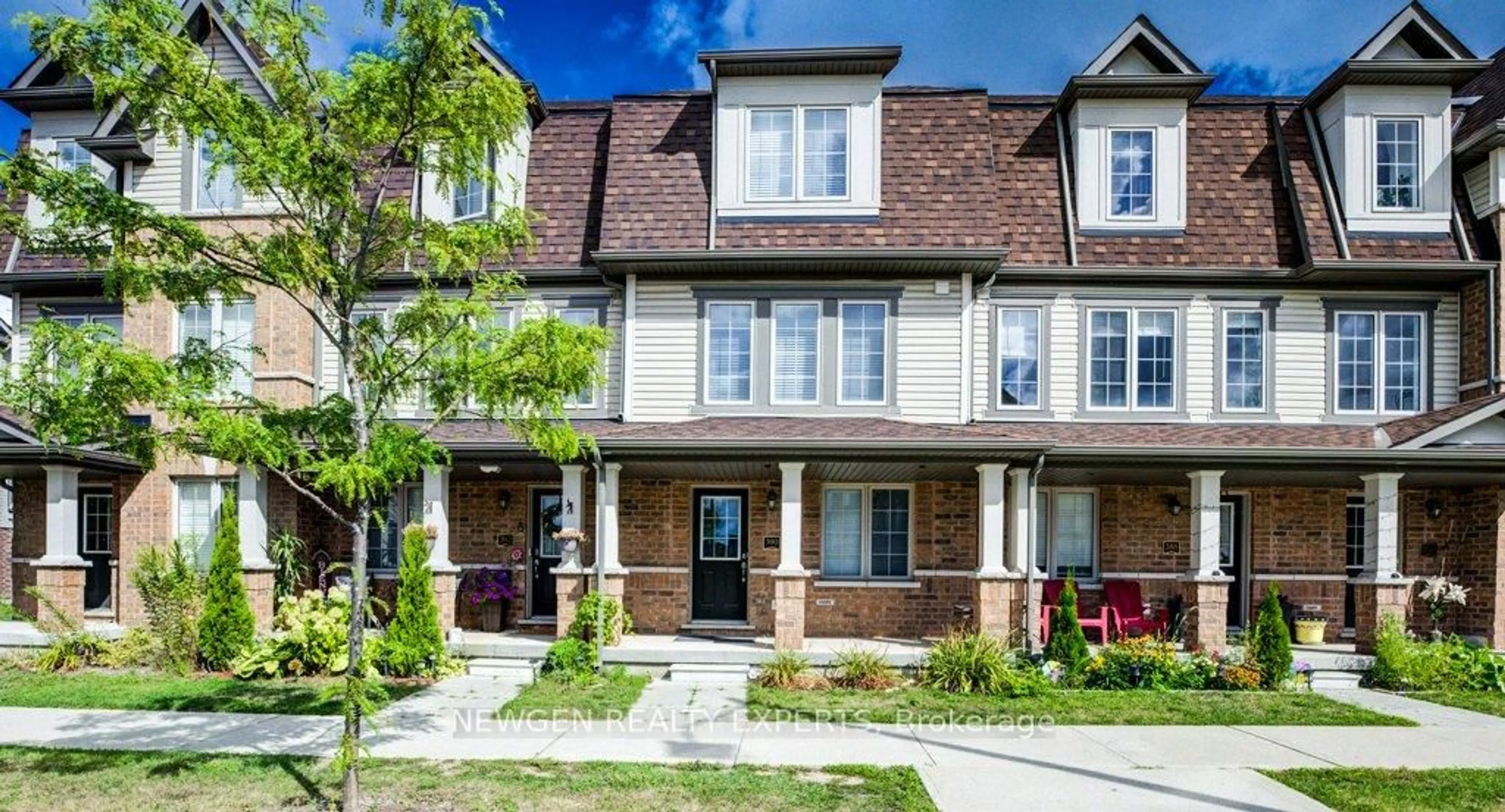 Home with brick exterior material, street for 390 Linden Dr, Cambridge Ontario N3H 5L5