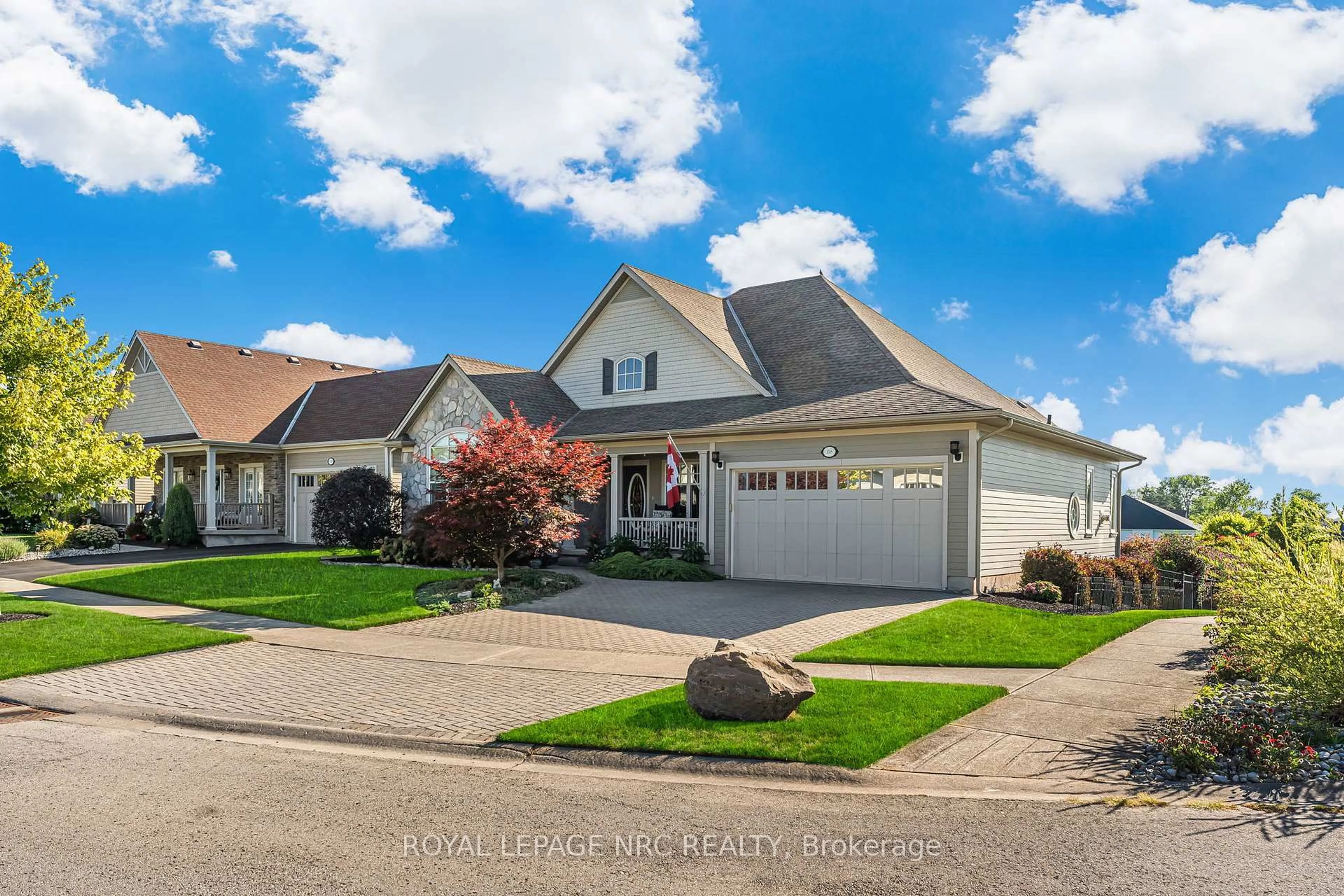 Home with vinyl exterior material, street for 158 Sunrise Crt, Fort Erie Ontario L0S 1N0