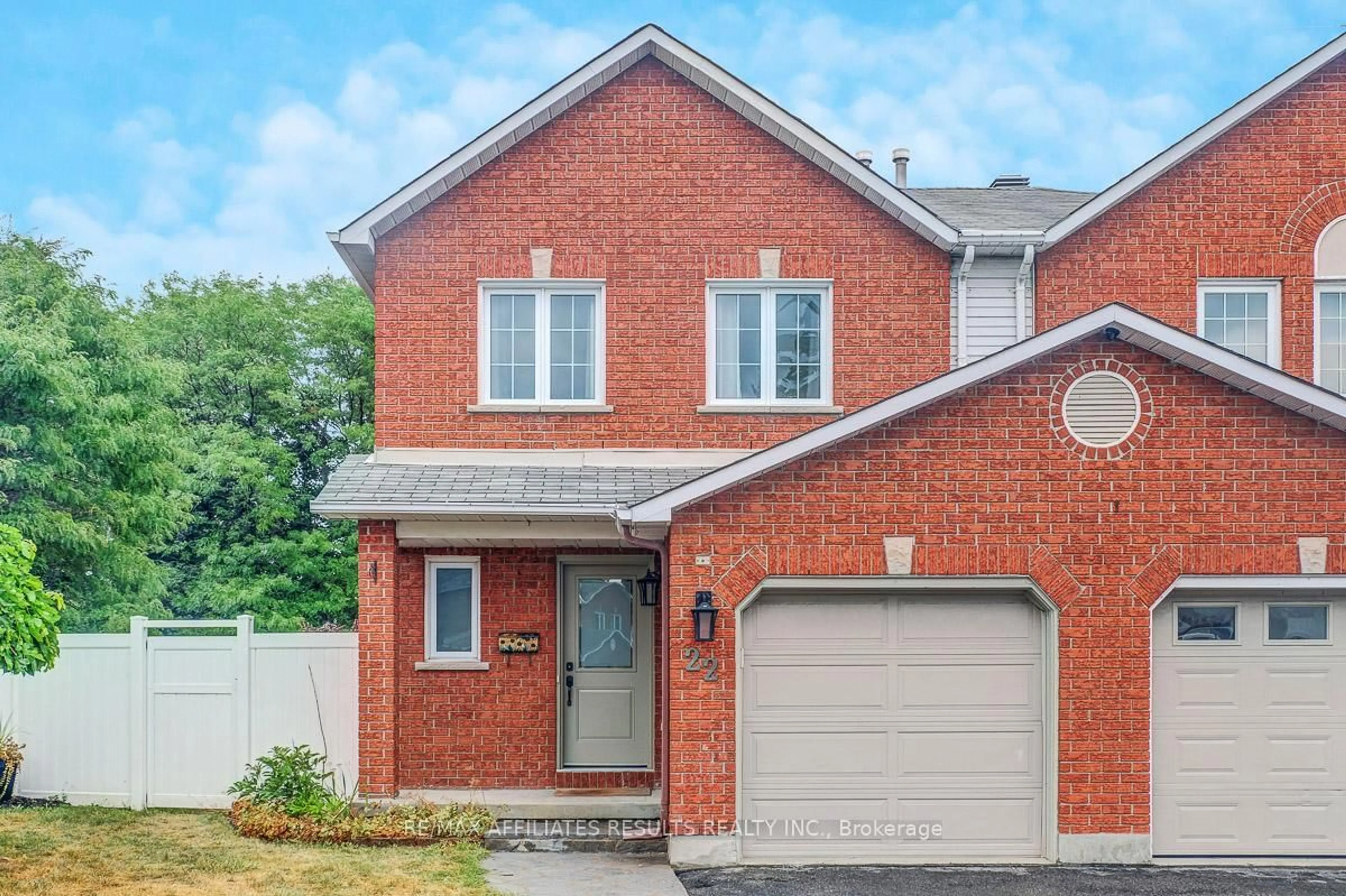 Home with brick exterior material, street for 22 Hendrie Crt, Kanata Ontario K2L 4A4