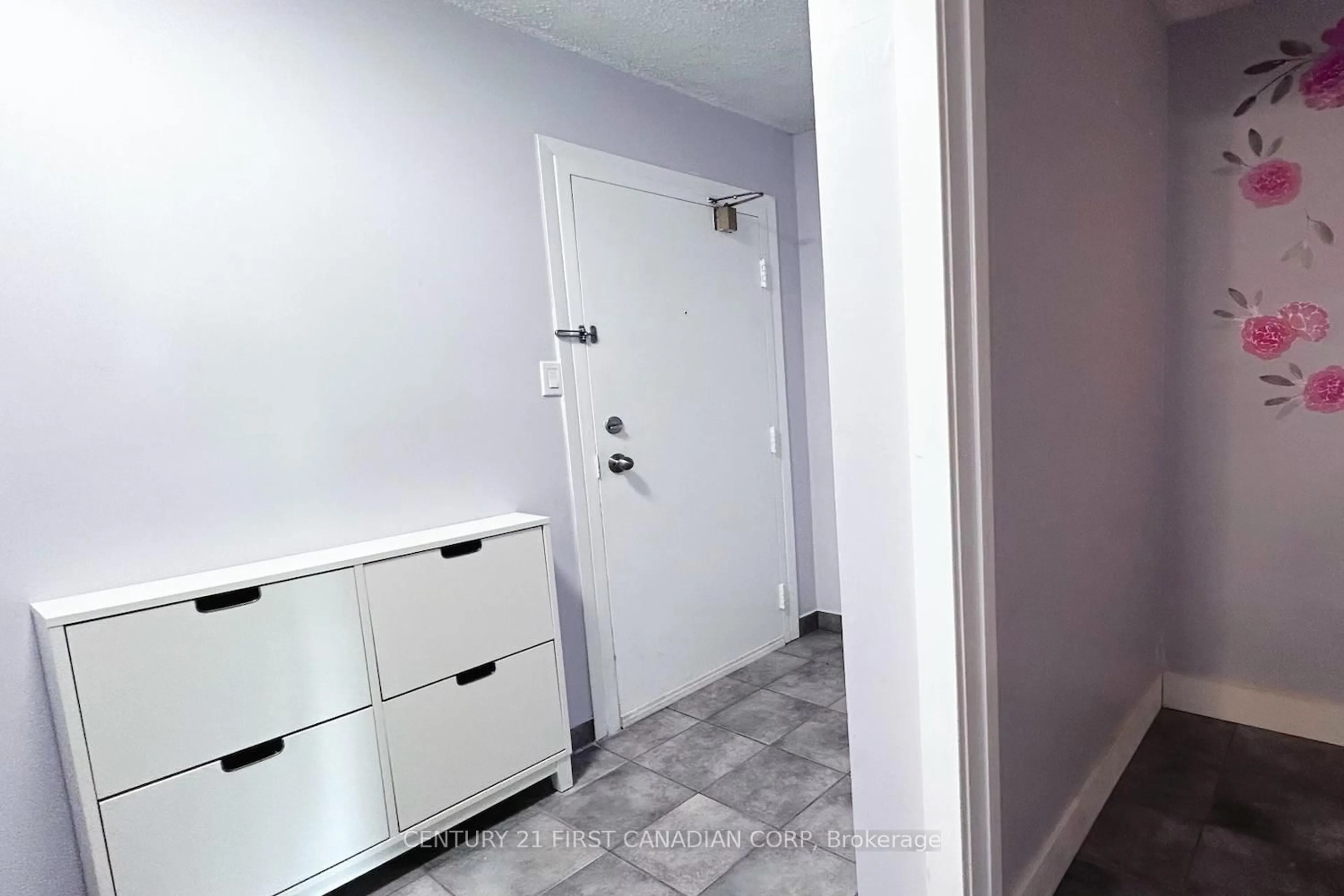 Unknown for 1096 JALNA Blvd #119, London South Ontario N6E 3B8