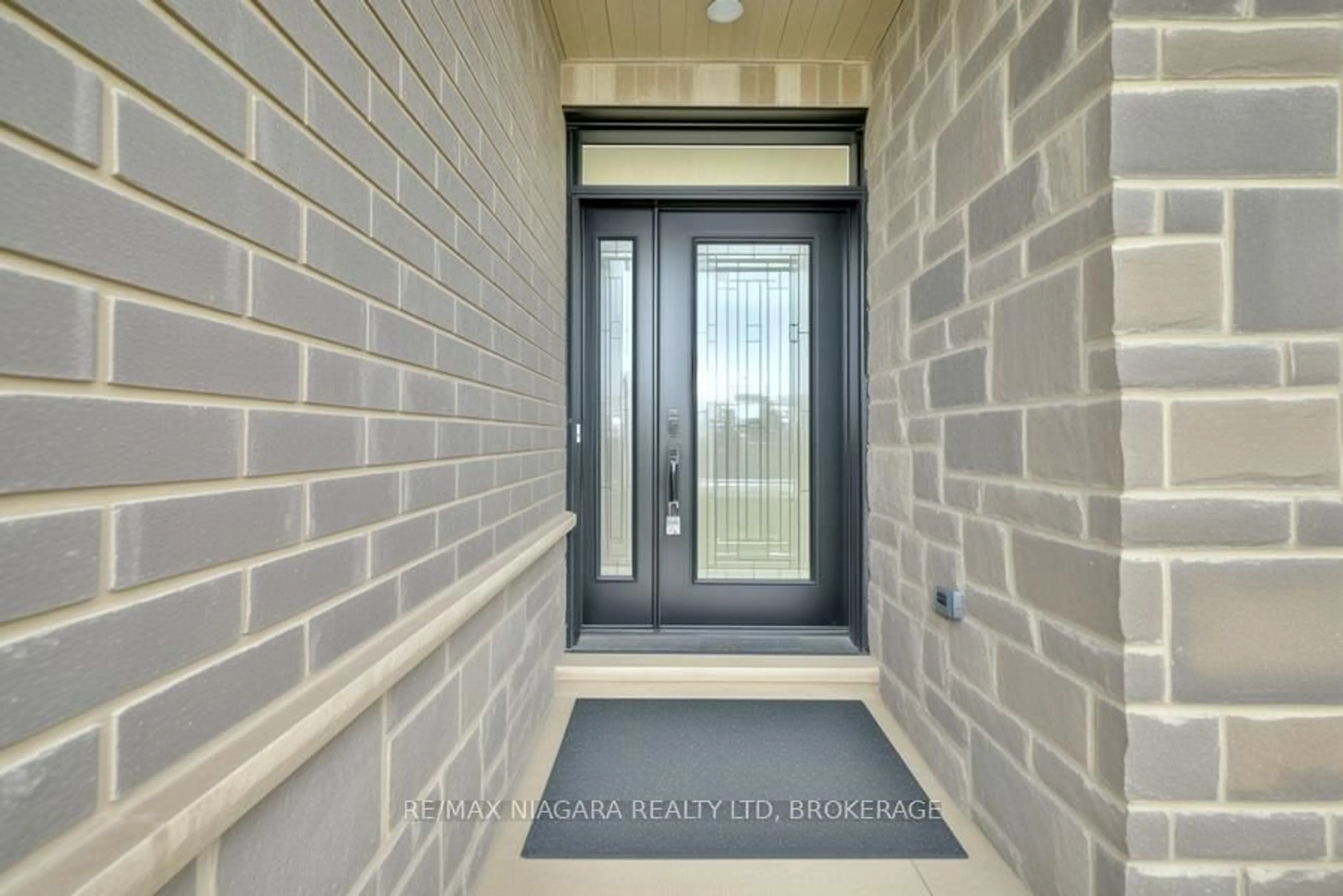 Indoor entryway for 4229 Manson Lane, Lincoln Ontario L0R 1G0