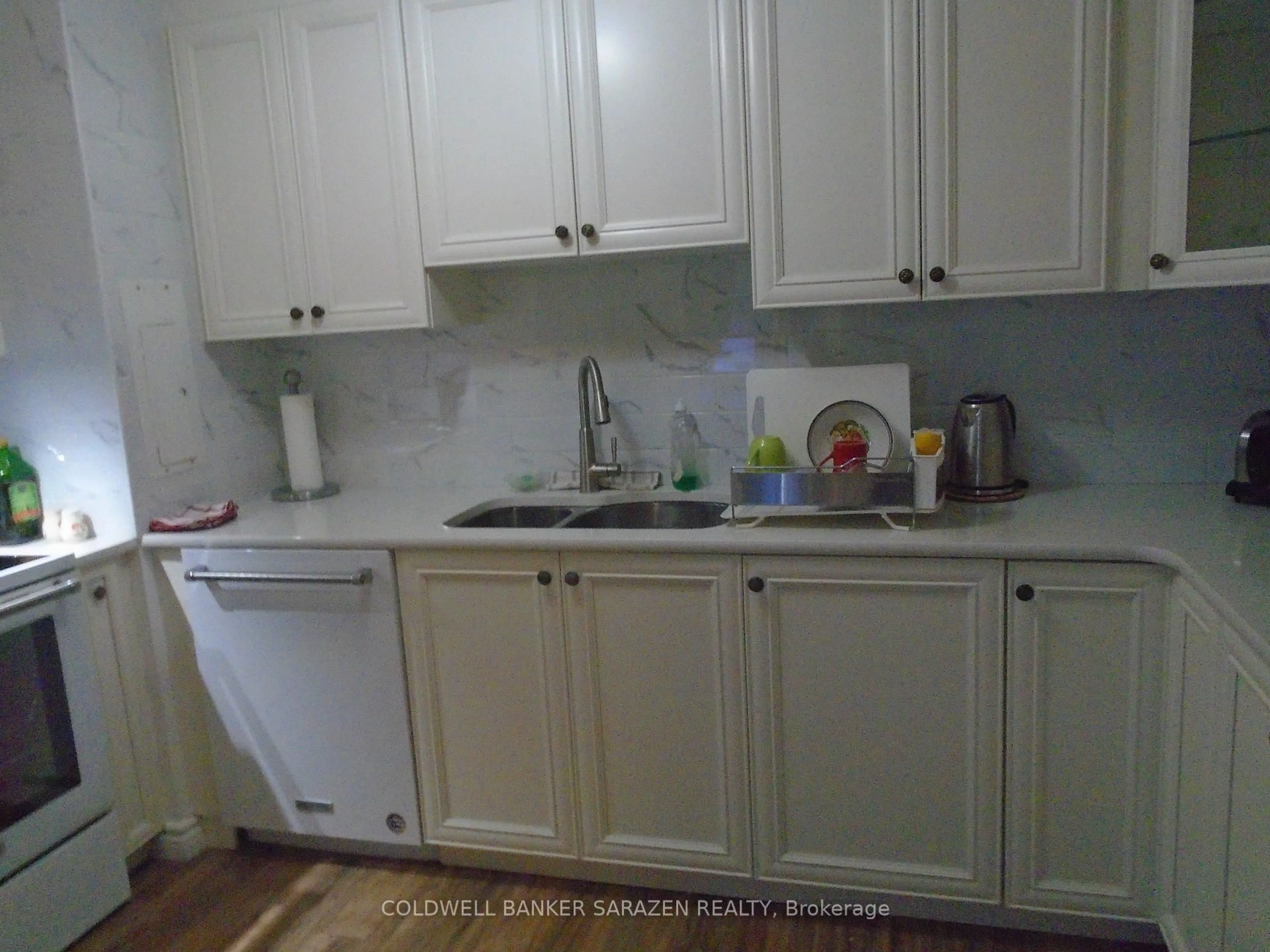 Standard kitchen, unknown for 2951 RIVERSIDE Dr #414, Ottawa Ontario K1V 8W6