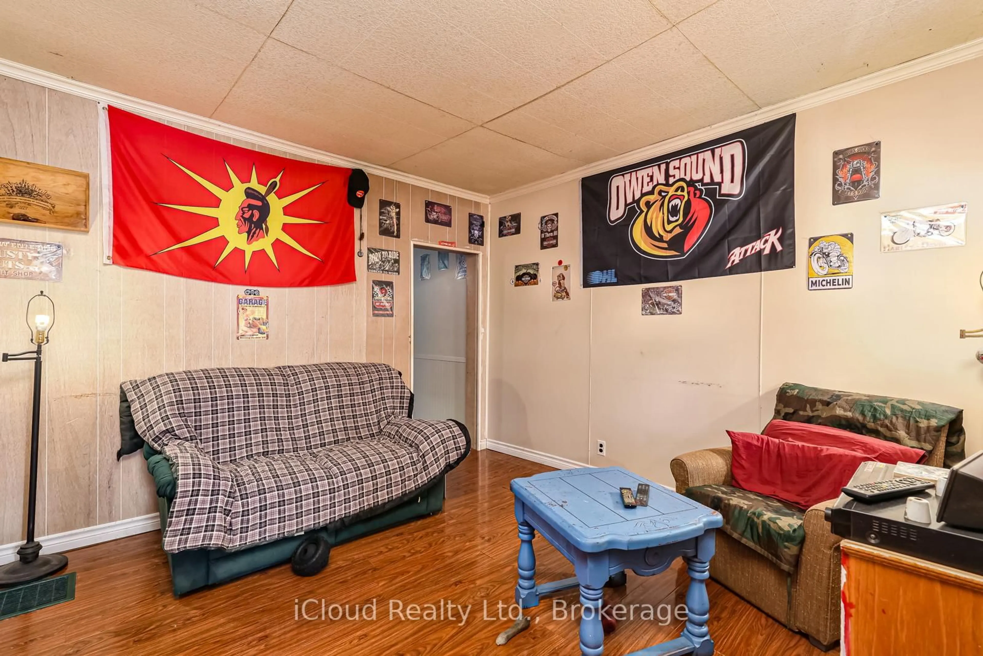 A pic of a room for 1085 3rd A Ave, Owen Sound Ontario N4K 2L1