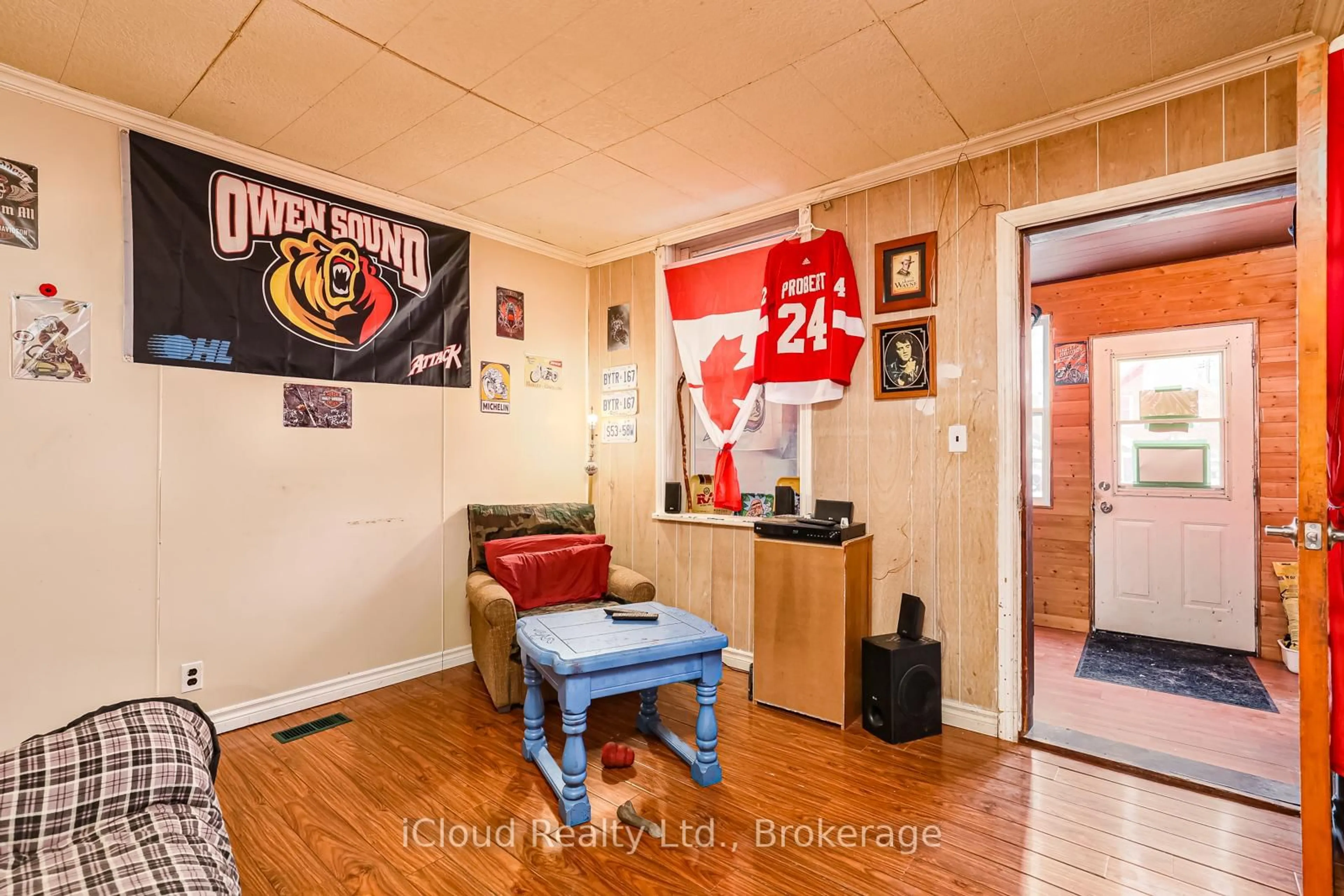 Unknown for 1085 3rd A Ave, Owen Sound Ontario N4K 2L1