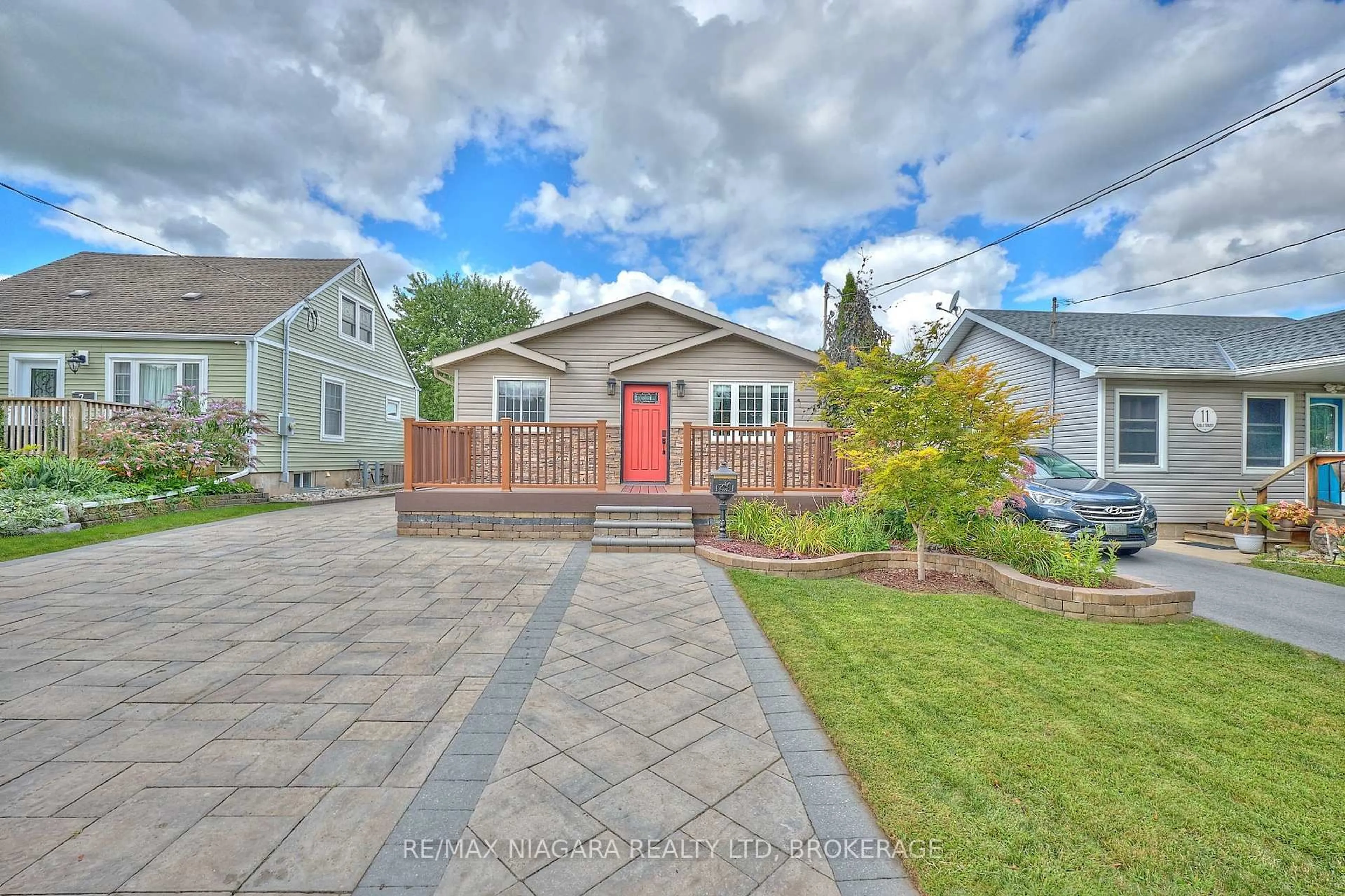 Unknown for 9 Keele St, St. Catharines Ontario L2T 1M6