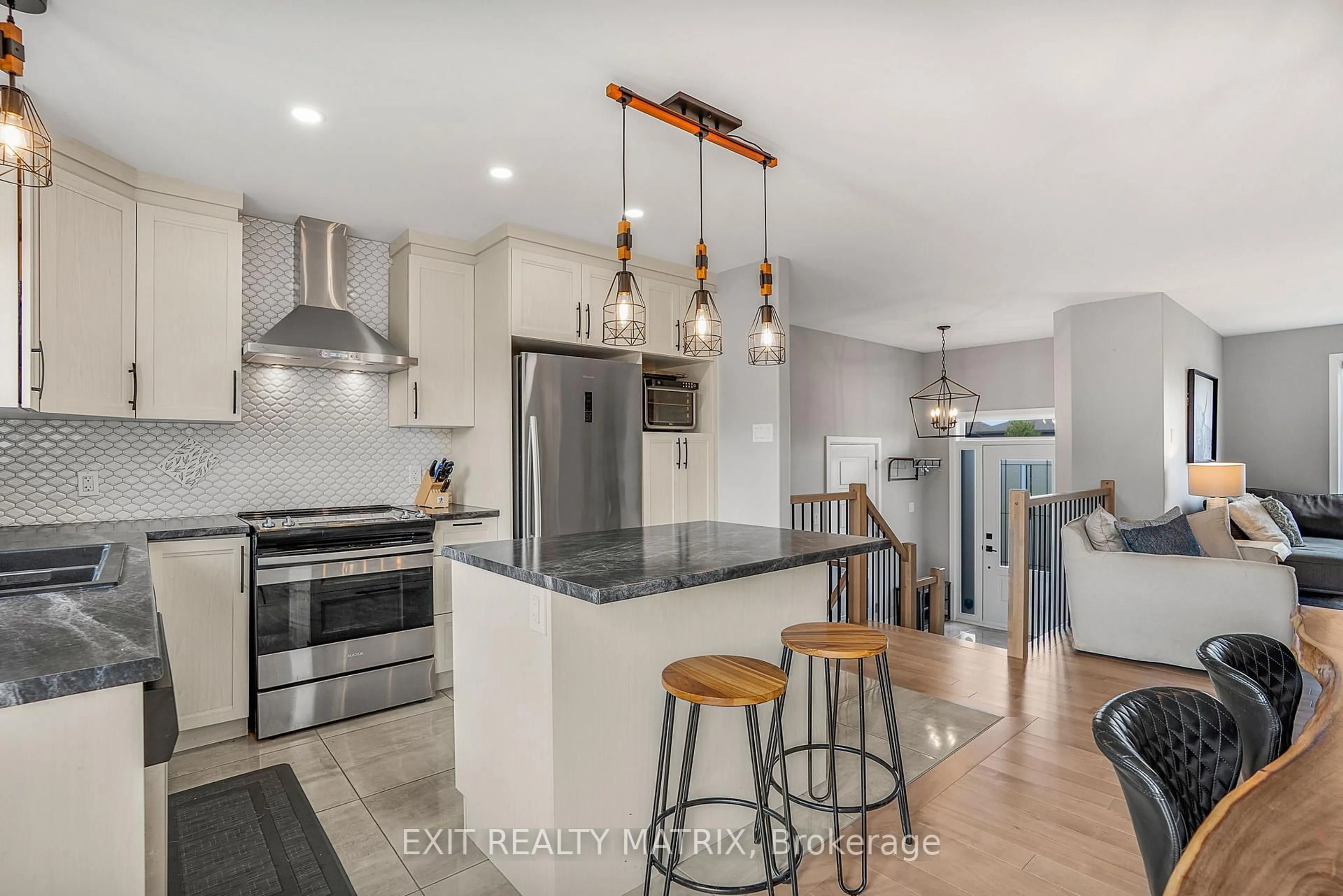 Open concept kitchen, unknown for 681 Roxane Cres, Hawkesbury Ontario K6A 3W9