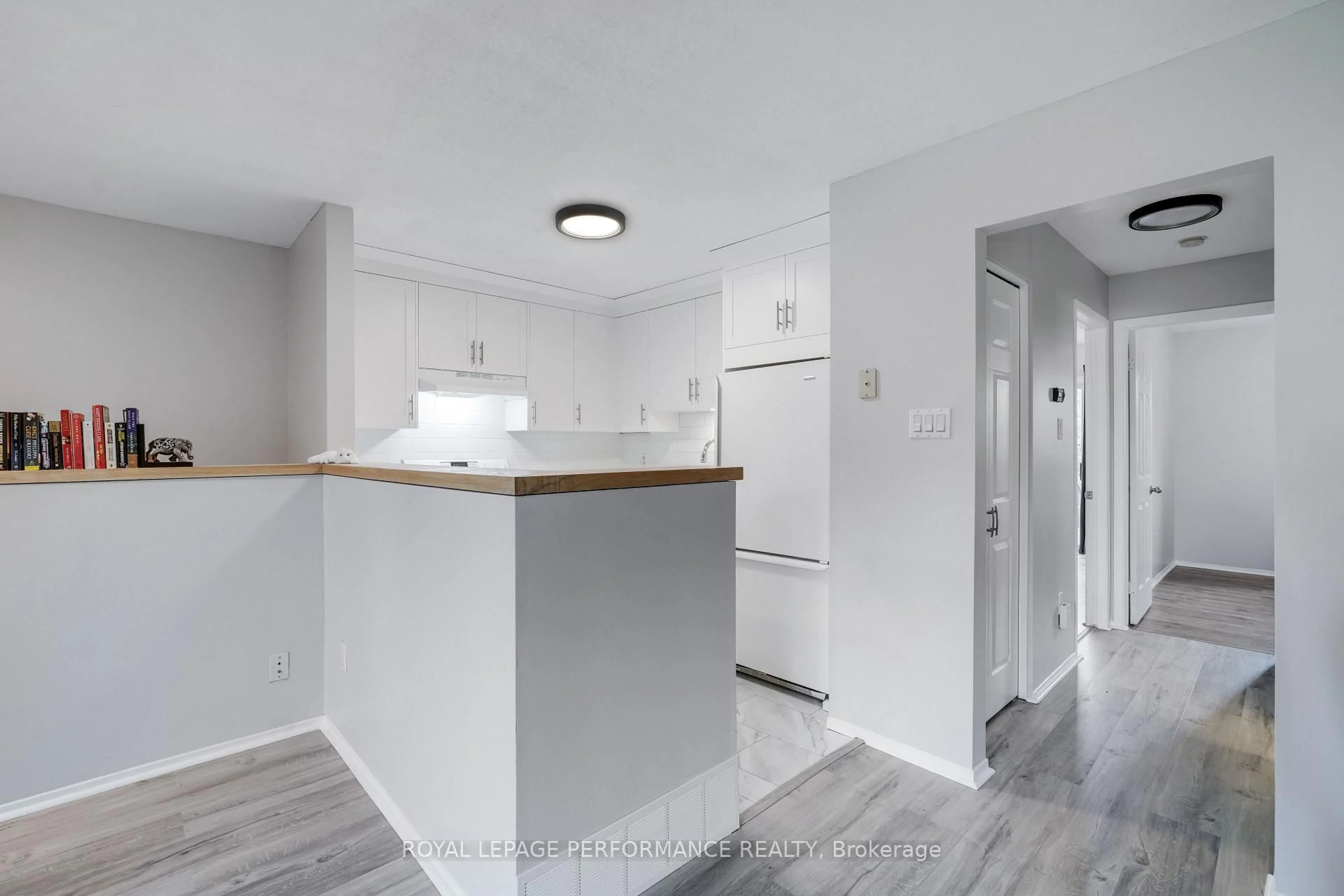 Standard kitchen, unknown for 133 Mississippi Rd, Carleton Place Ontario K7C 4H9