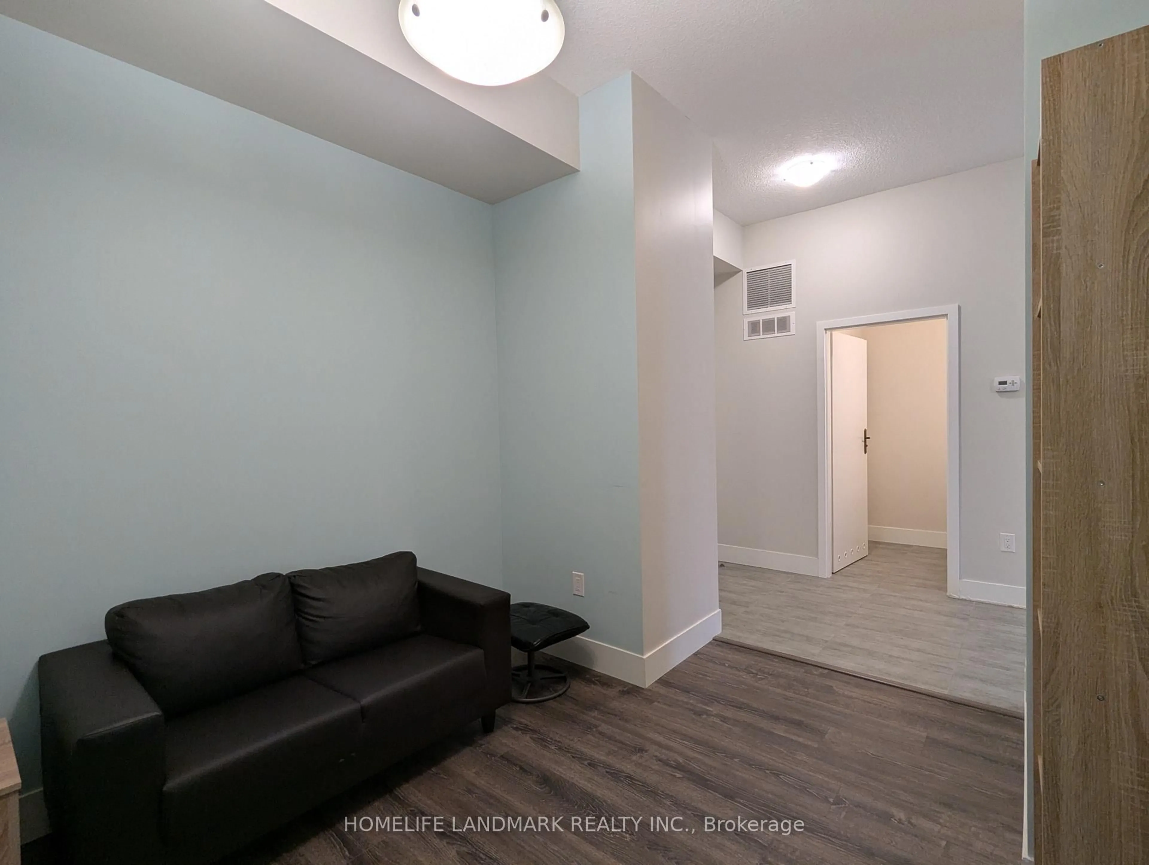 A pic of a room for 253 Albert St #302, Waterloo Ontario N2L 3T7