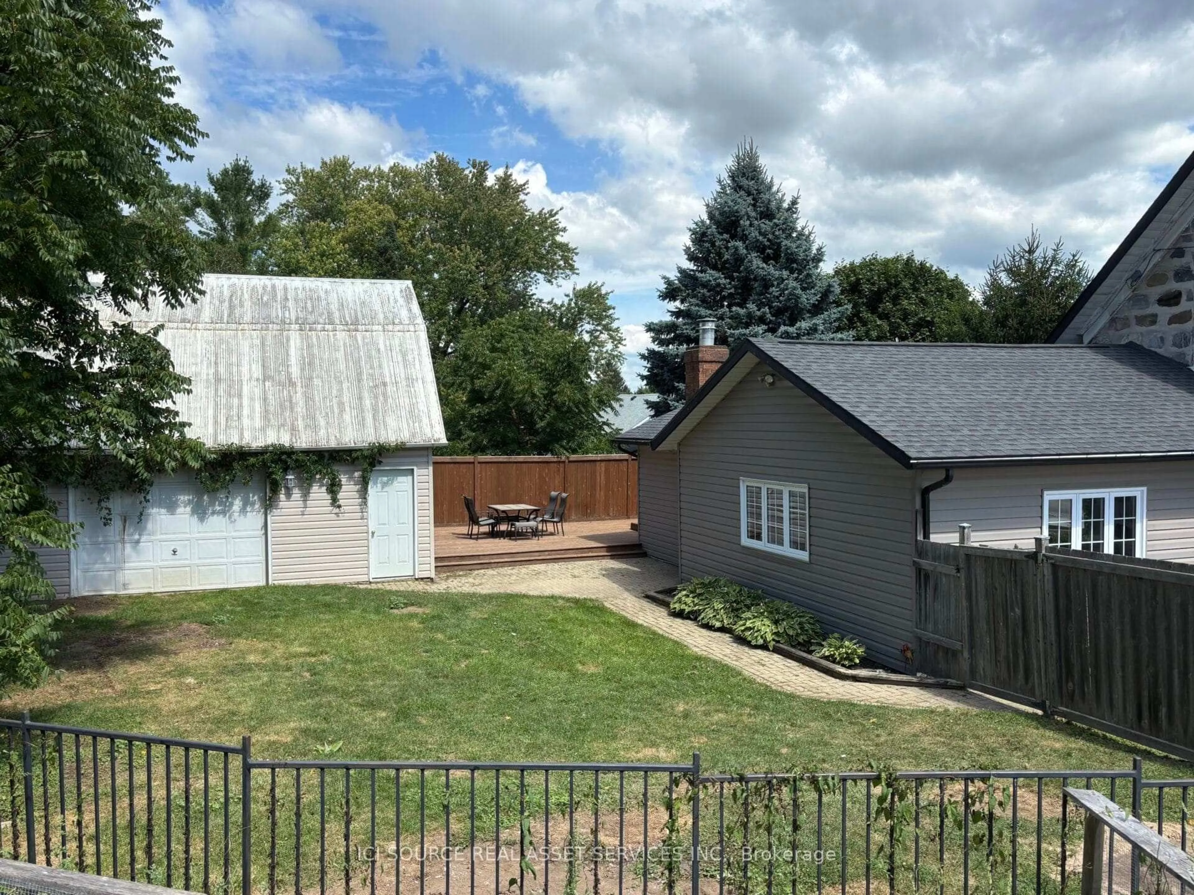 A pic from outside/outdoor area/front of a property/back of a property/a pic from drone, street for 651 Wheeler St, Huron-Kinloss Ontario N0G 2H0