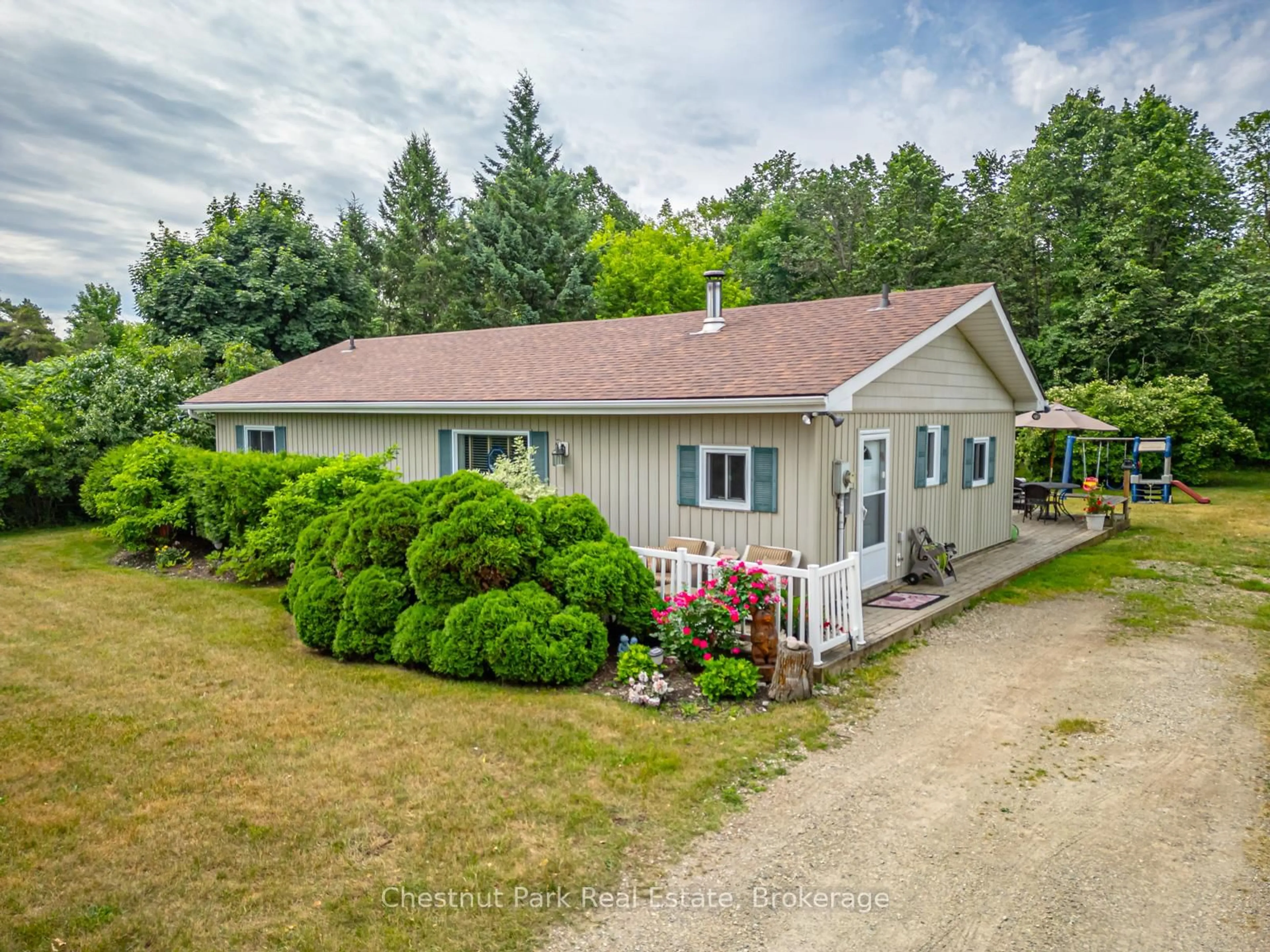 A pic from outside/outdoor area/front of a property/back of a property/a pic from drone, unknown for 209548 Highway 26, Blue Mountains Ontario L9Y 0T1