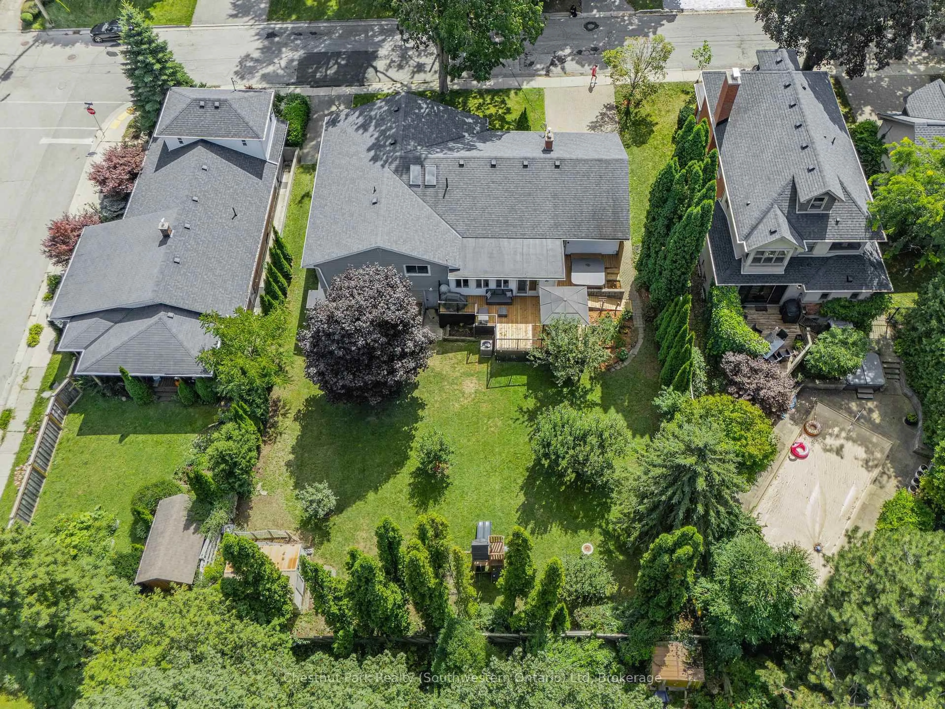 A pic from outside/outdoor area/front of a property/back of a property/a pic from drone, street for 68 Lemon St, Guelph Ontario N1E 2H3