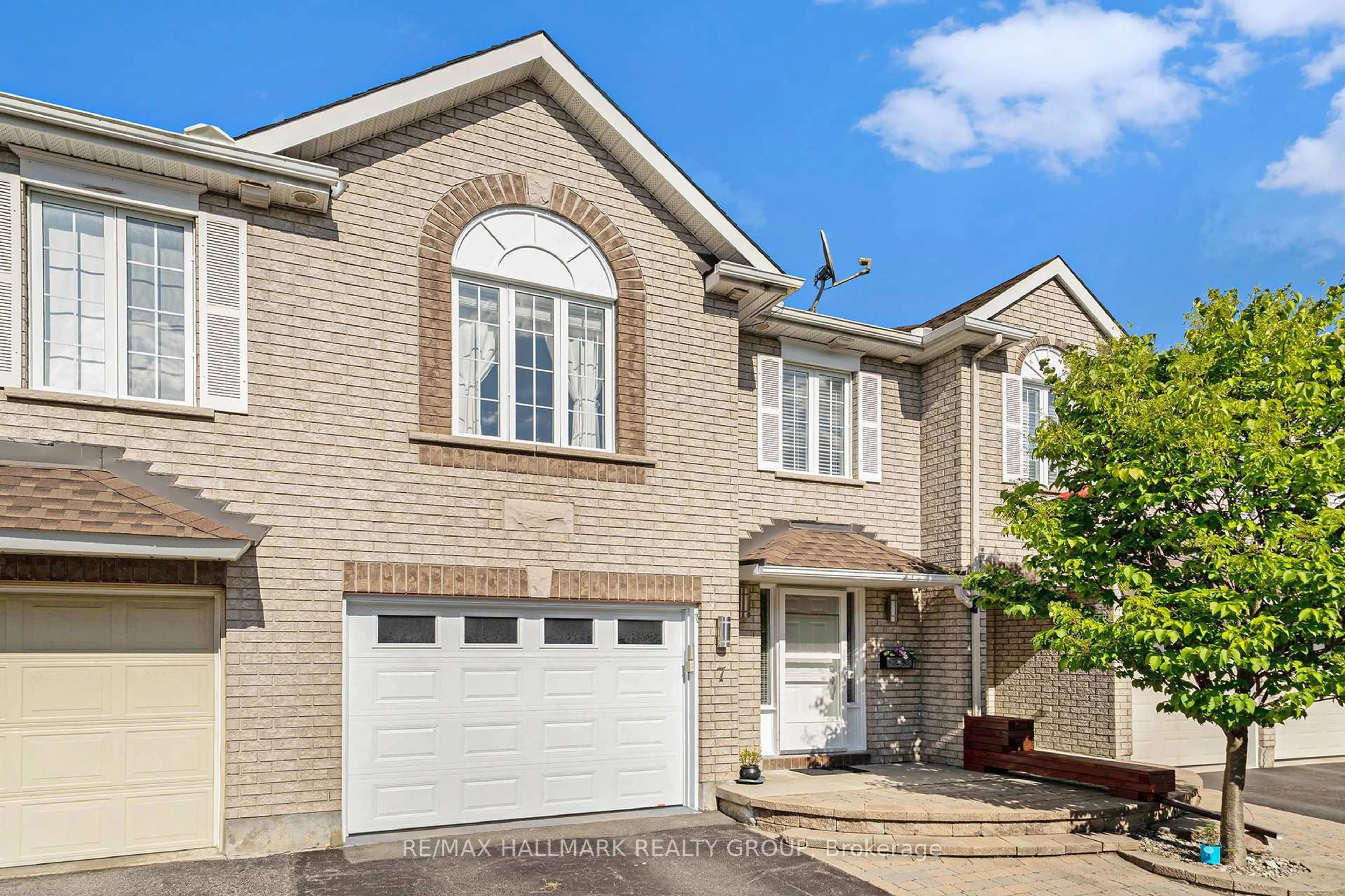 Home with brick exterior material, street for 7 Maple Park Private, Ottawa Ontario K1T 4A6