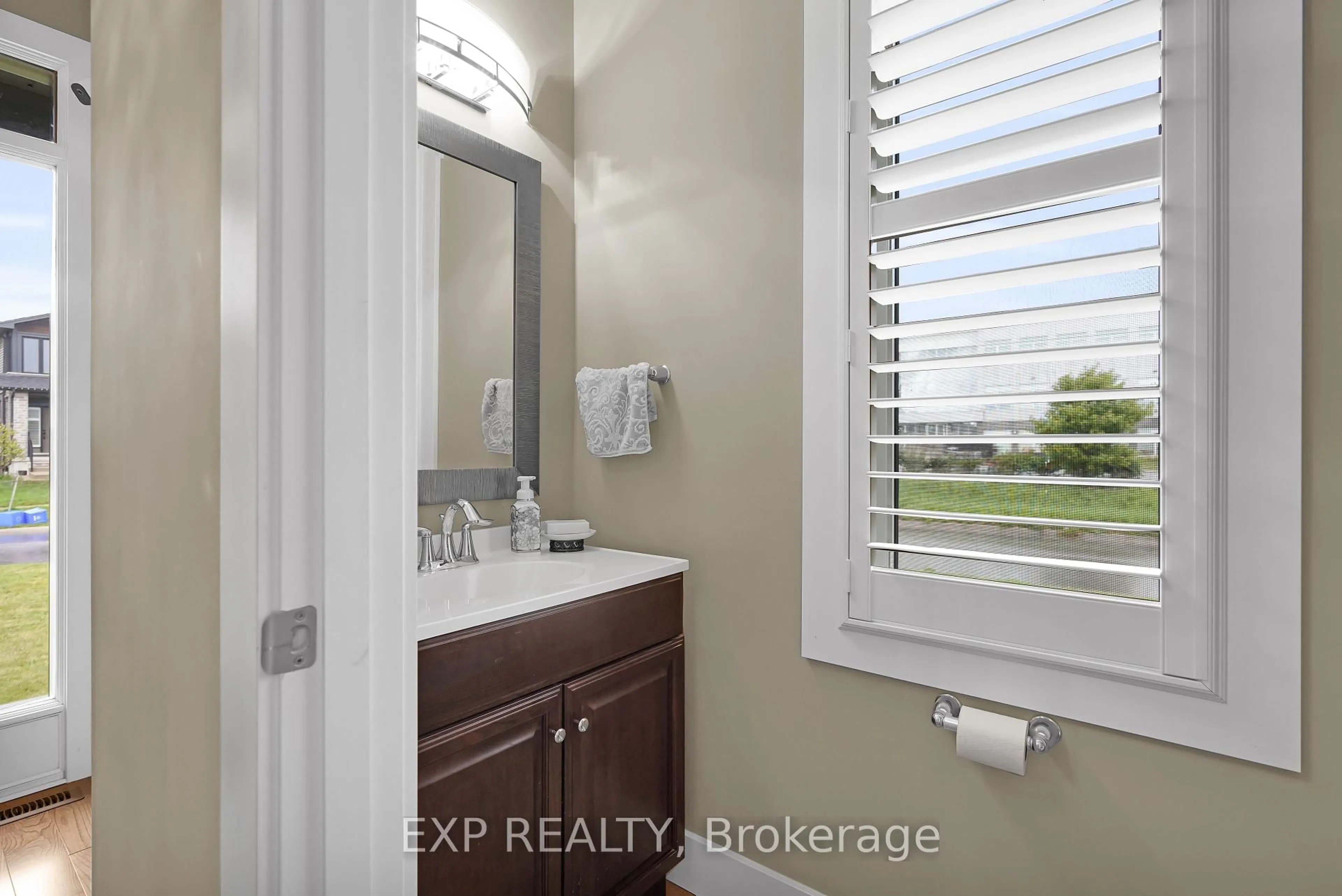 Contemporary bathroom, ceramic/tile floor for 2221 Tribalwood St St, London North Ontario N6G 0R4