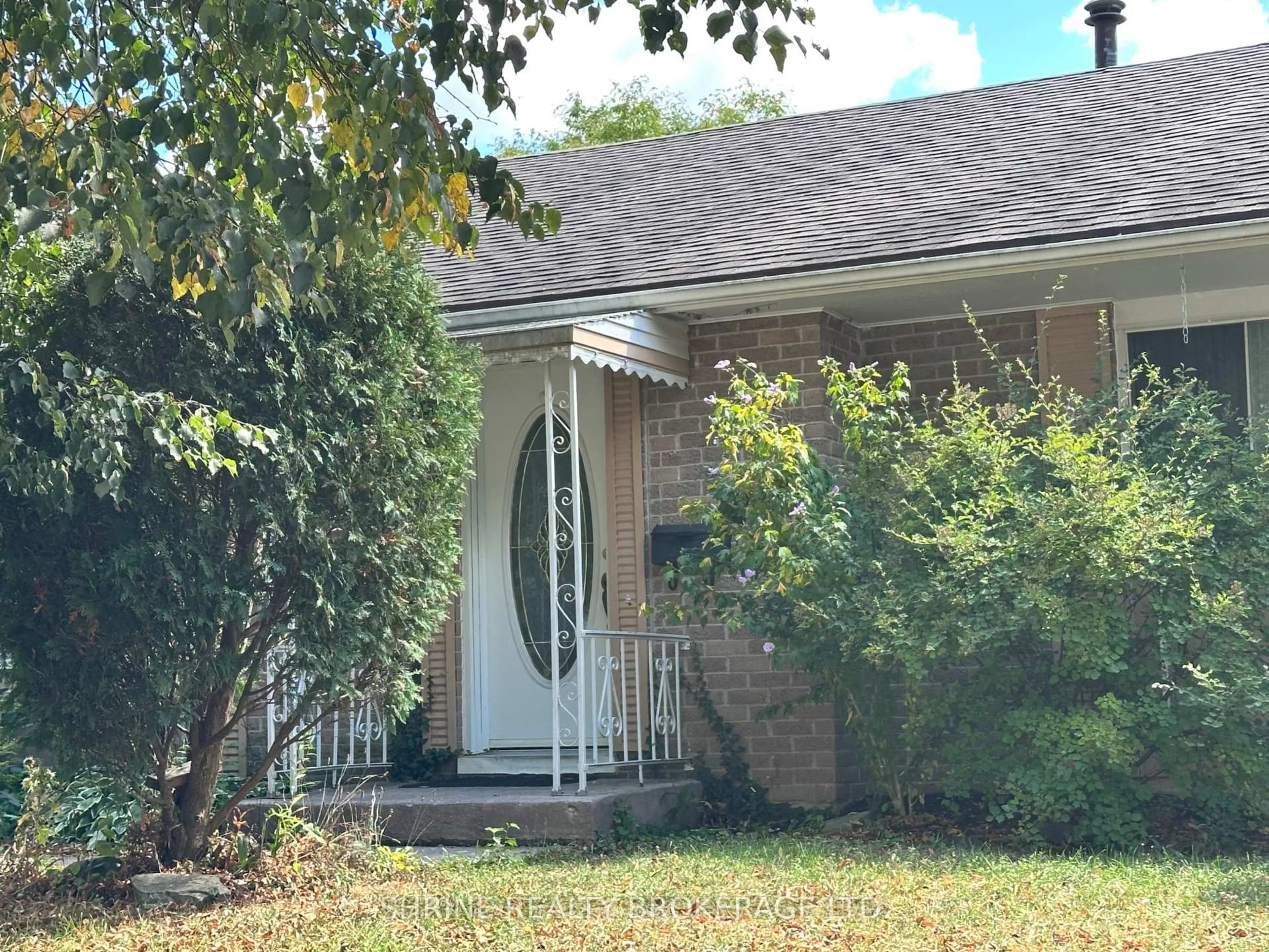 Unknown for 5 CAPRICE Cres, London East Ontario N5V 3L8