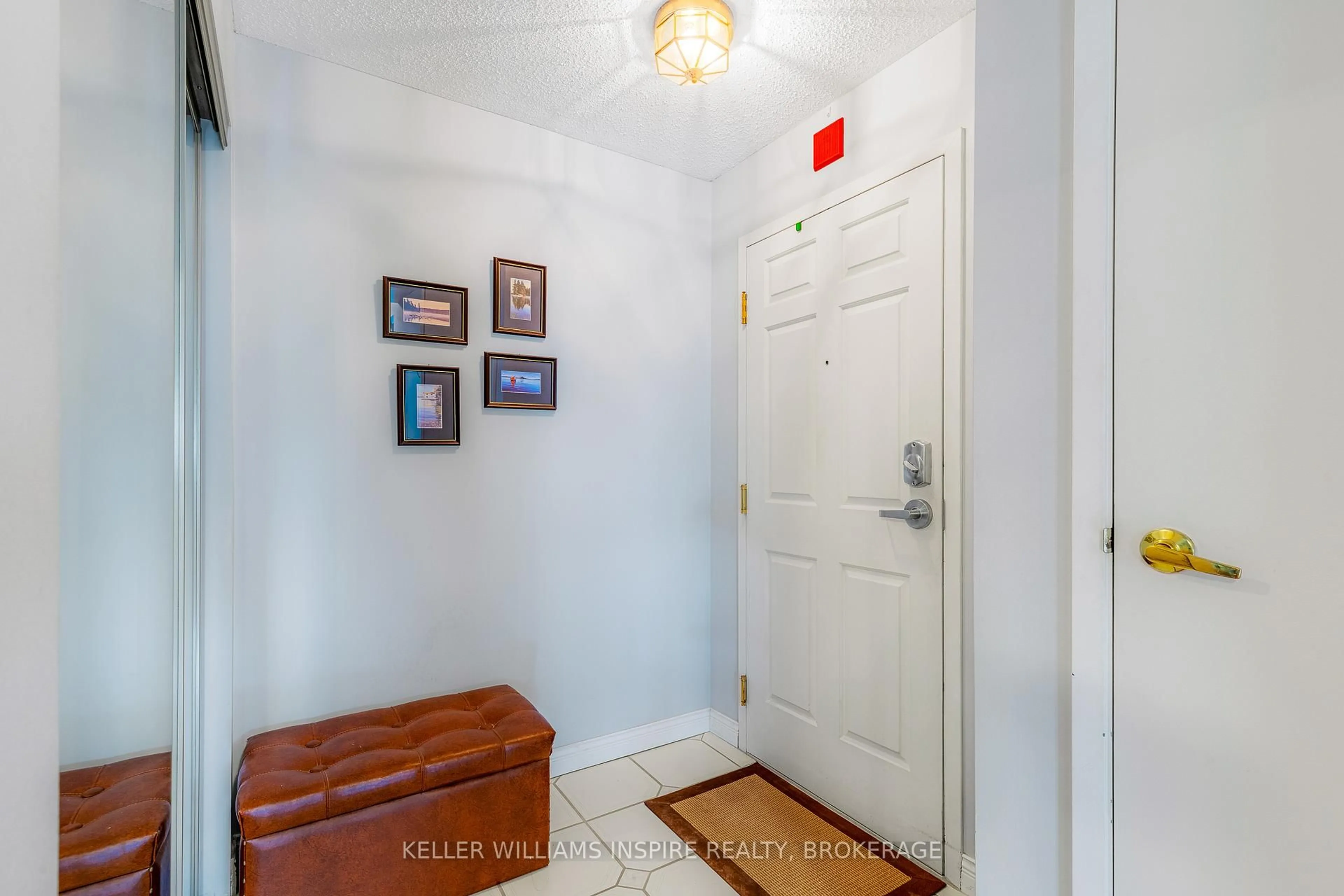 Indoor entryway for 115 Barrett Crt #510, Kingston Ontario K7L 5H6