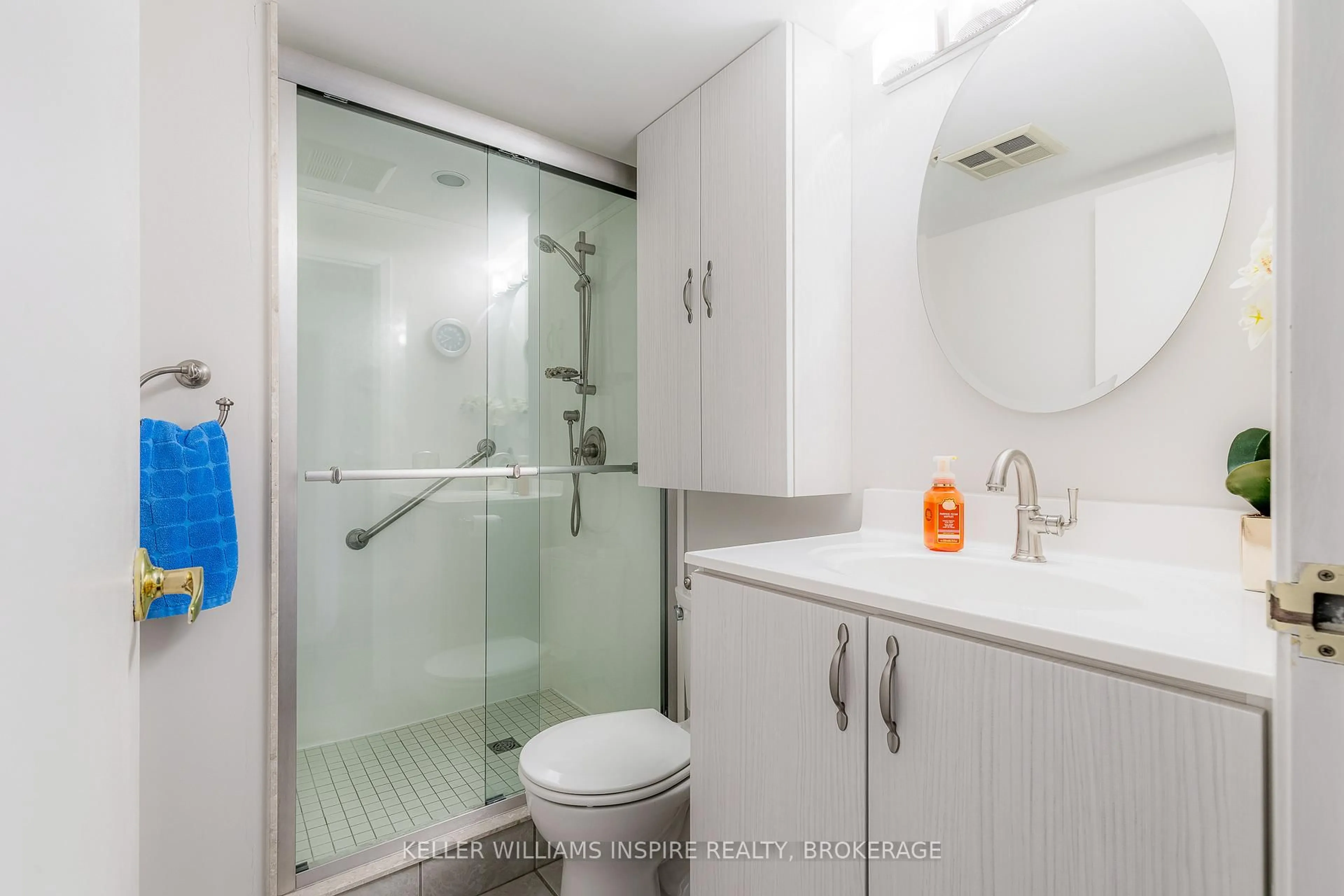 Standard bathroom, ceramic/tile floor for 115 Barrett Crt #510, Kingston Ontario K7L 5H6