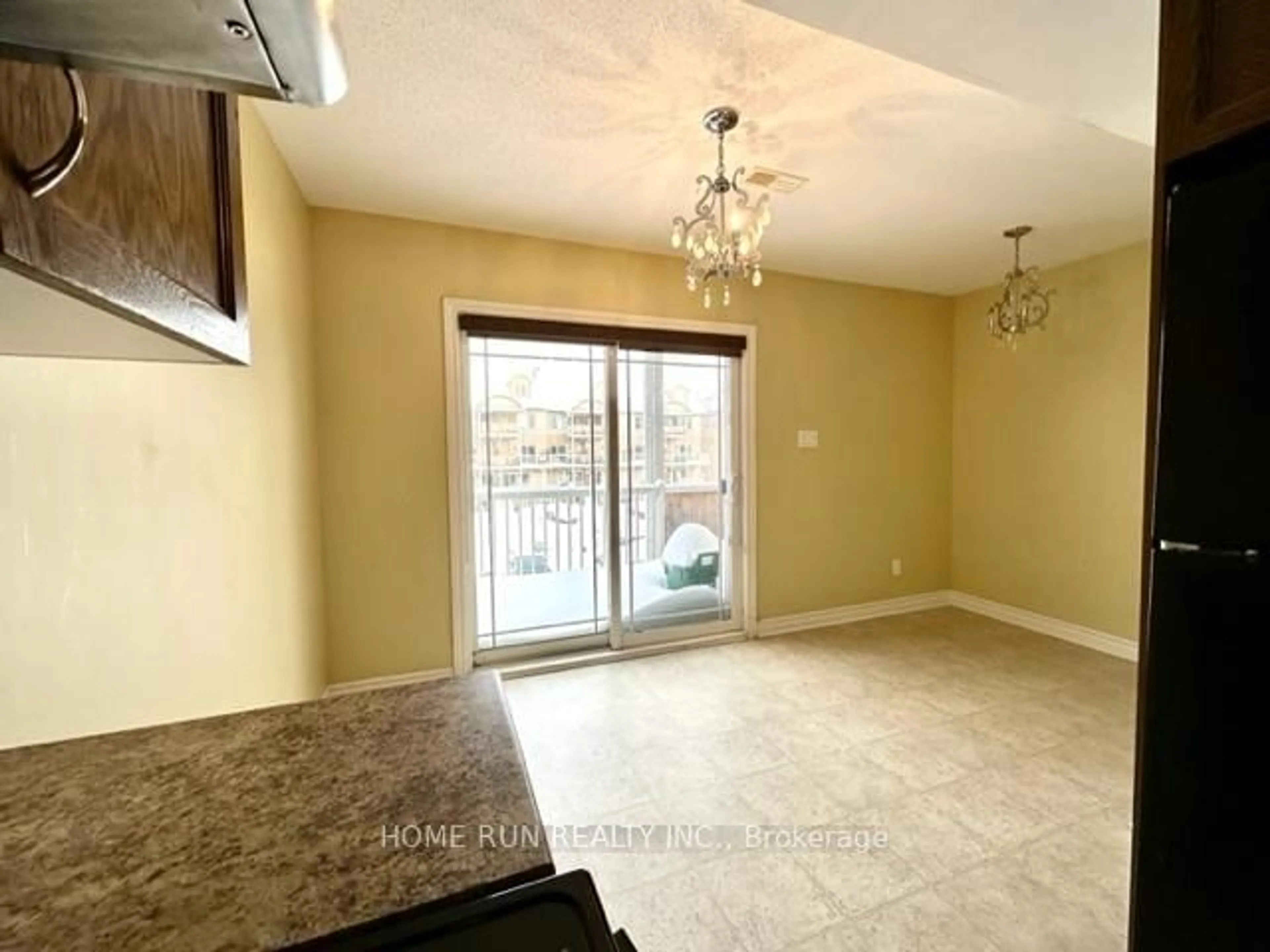 A pic of a room for 280 Paseo Private, Ottawa Ontario K2G 3N1