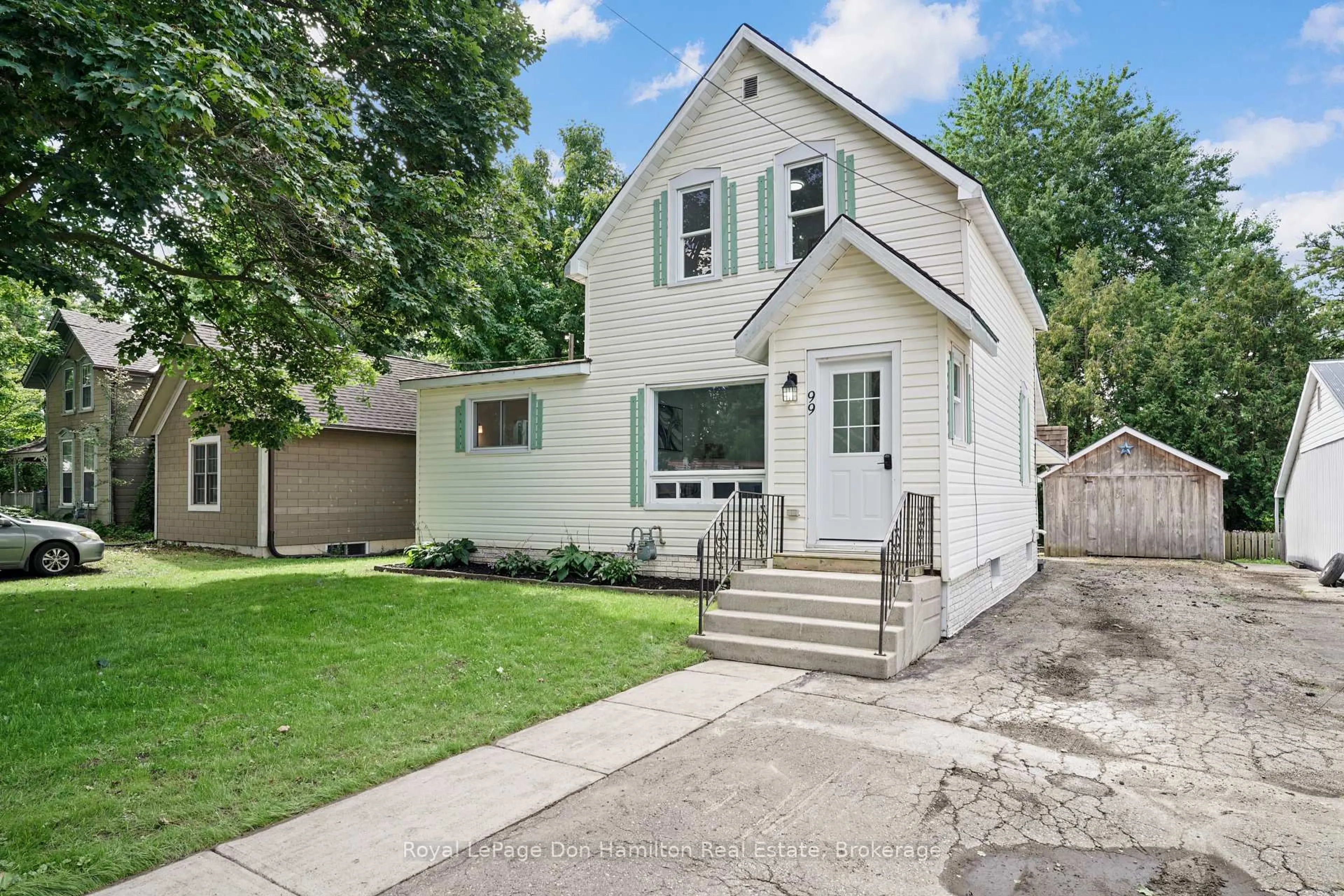 Home with vinyl exterior material, street for 99 John St, Huron East Ontario N0K 1W0
