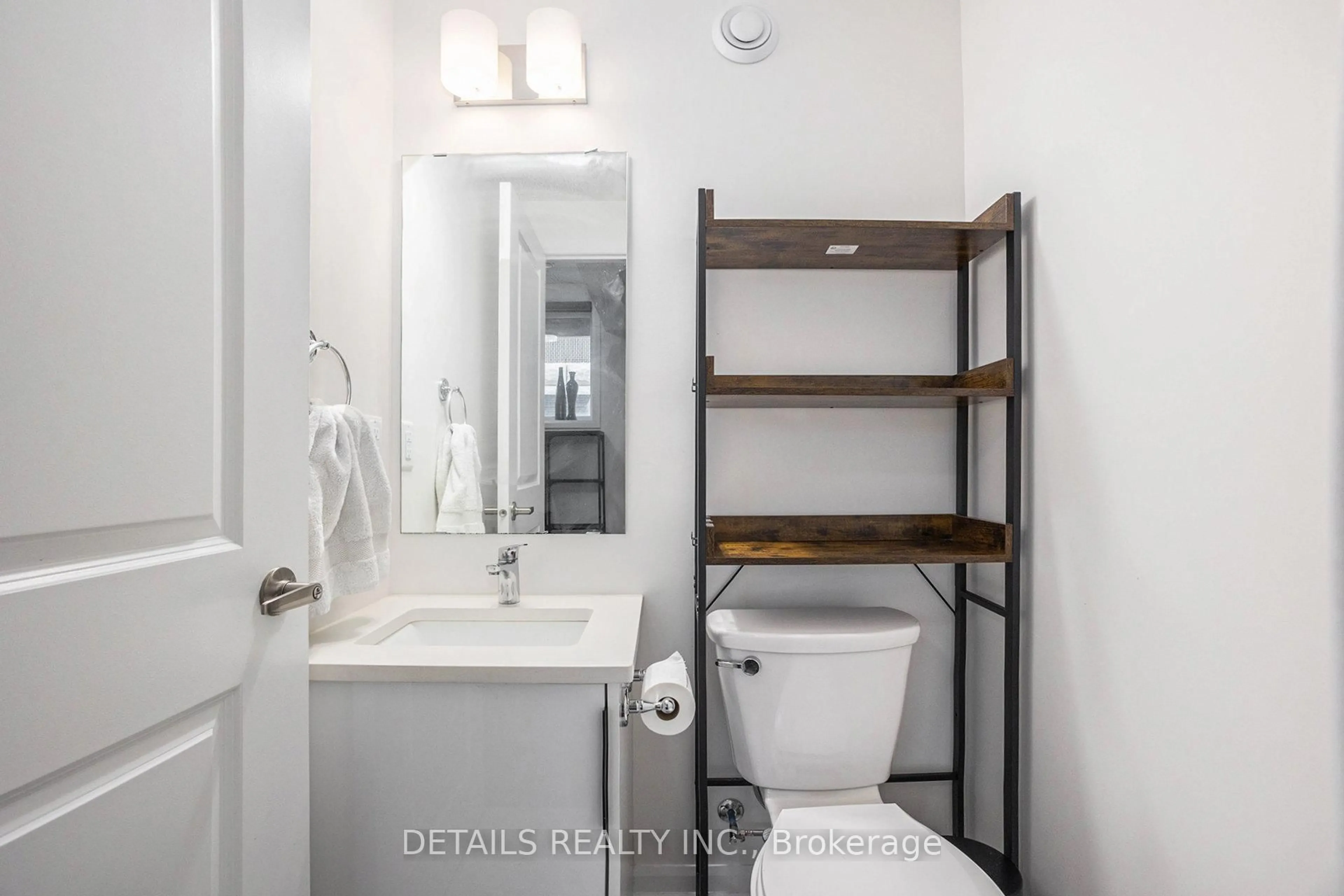 Standard bathroom, ceramic/tile floor for 334 Foliage Private, Ottawa Ontario K2H 0C5