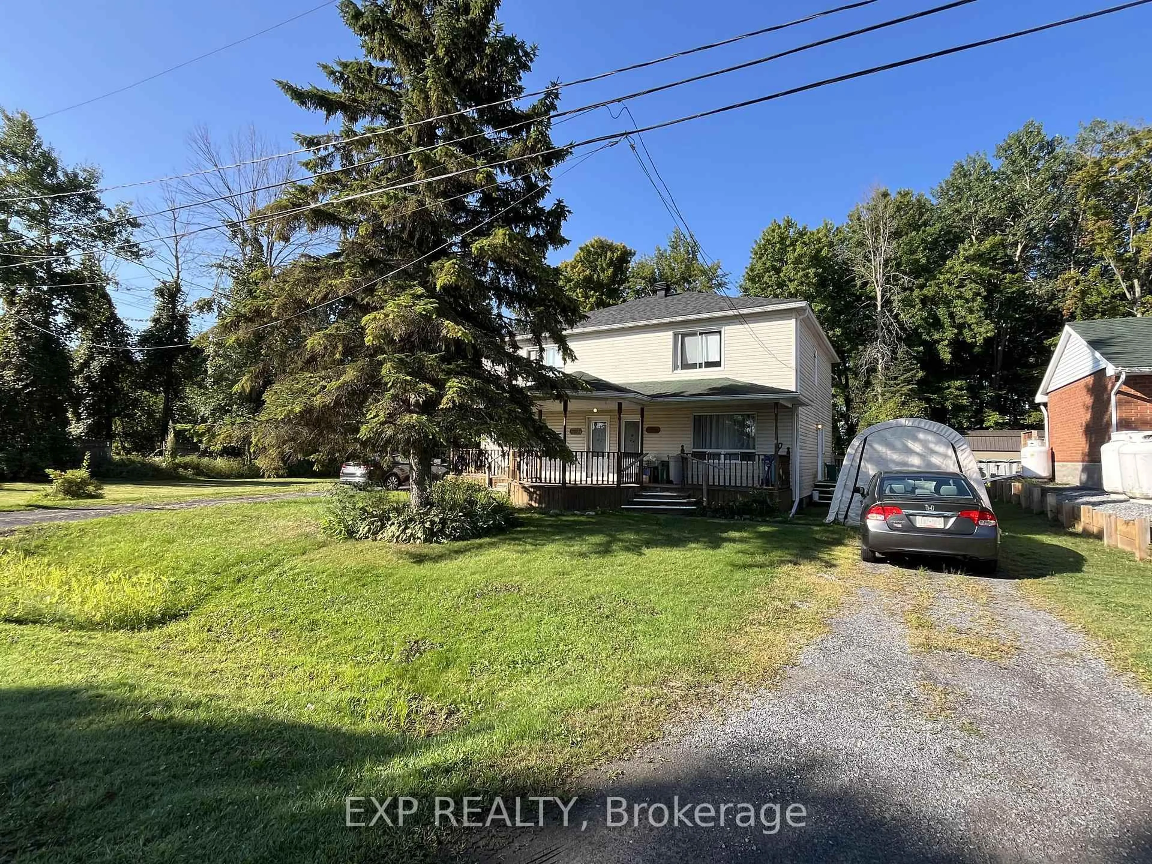 A pic from outside/outdoor area/front of a property/back of a property/a pic from drone, street for 2012 Poulin Ave, Cornwall Ontario K6J 5W7