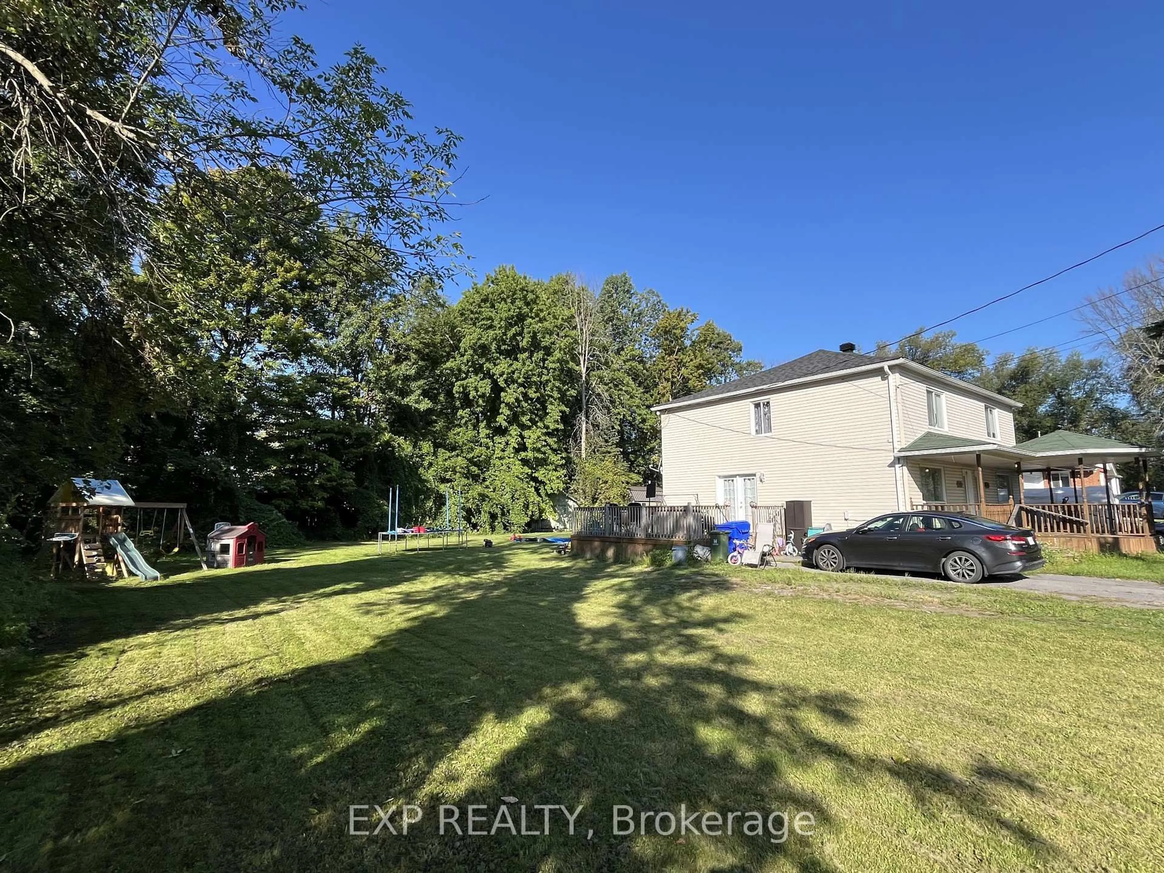 A pic from outside/outdoor area/front of a property/back of a property/a pic from drone, unknown for 2012 Poulin Ave, Cornwall Ontario K6J 5W7
