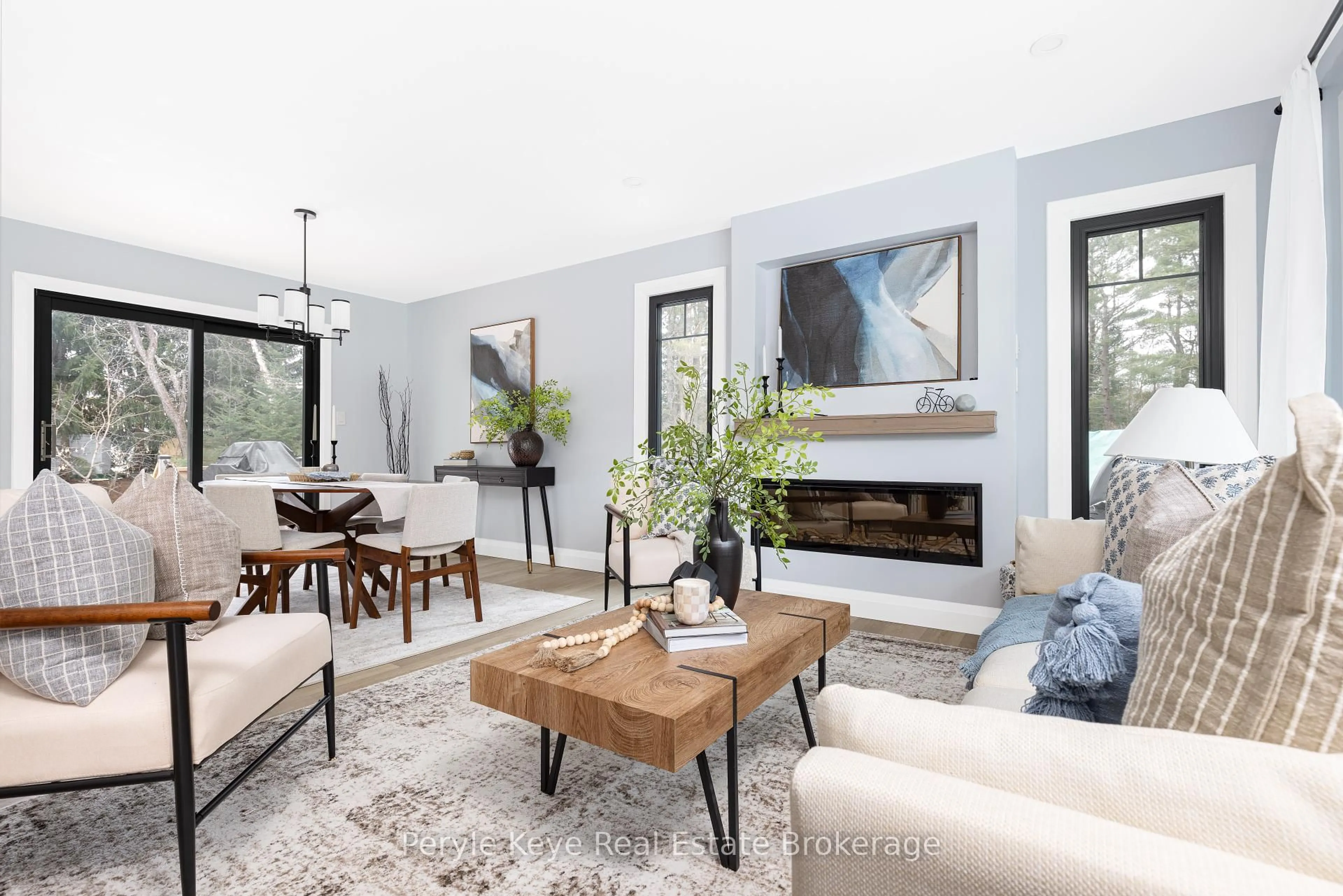Living room with furniture, unknown for 38 Andrea Dr, Bracebridge Ontario P1L 1C5