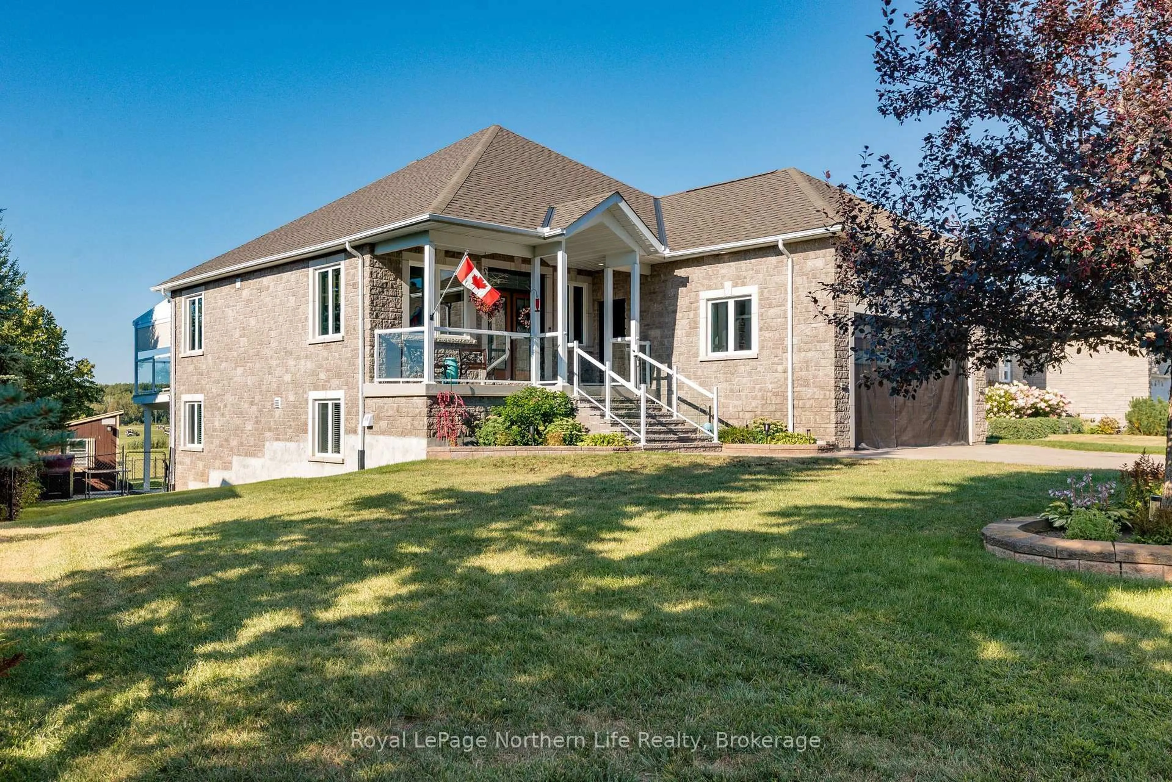 Home with brick exterior material, unknown for 119 Osprey Cres, Callander Ontario P0H 1H0