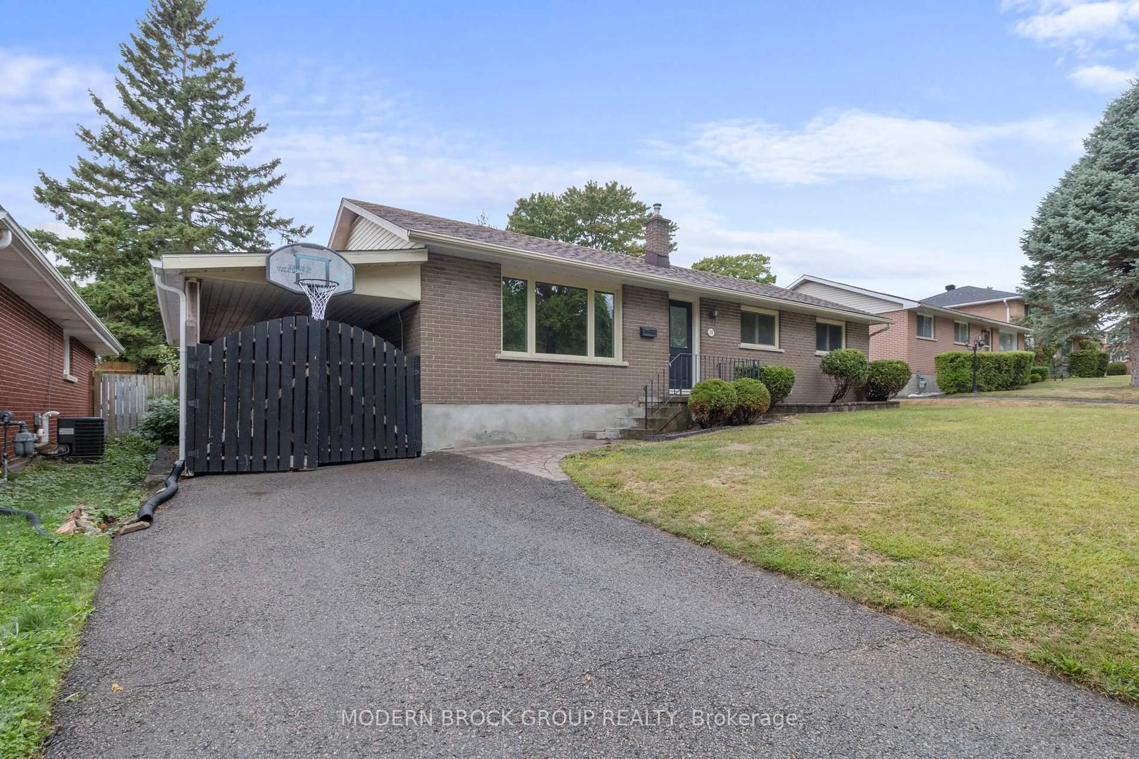 Unknown for 39 Convay Cres, Brockville Ontario K6V 5A2