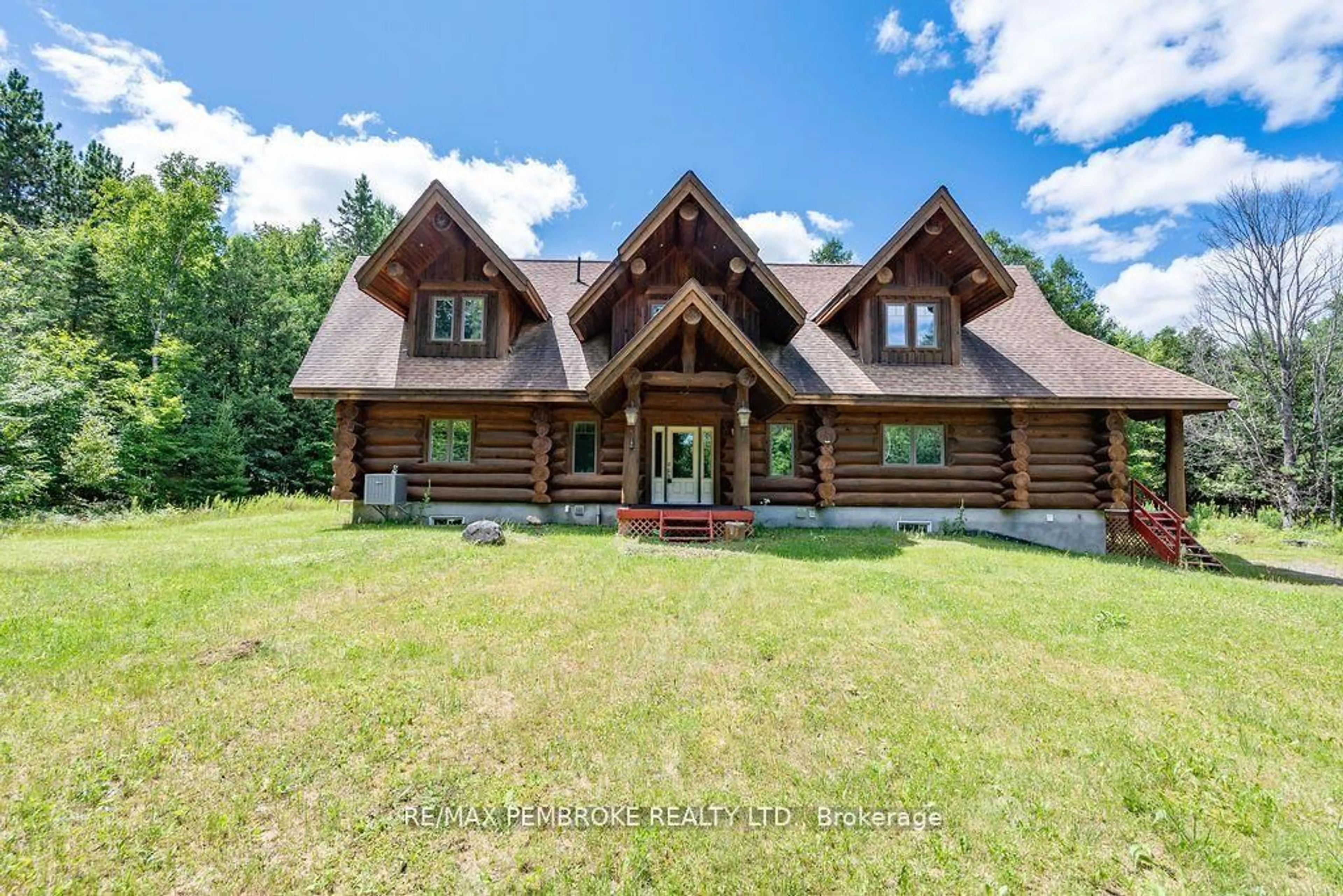 A pic from outside/outdoor area/front of a property/back of a property/a pic from drone, building for 2467 Darling Rd, Clayton Ontario K0A 1P0