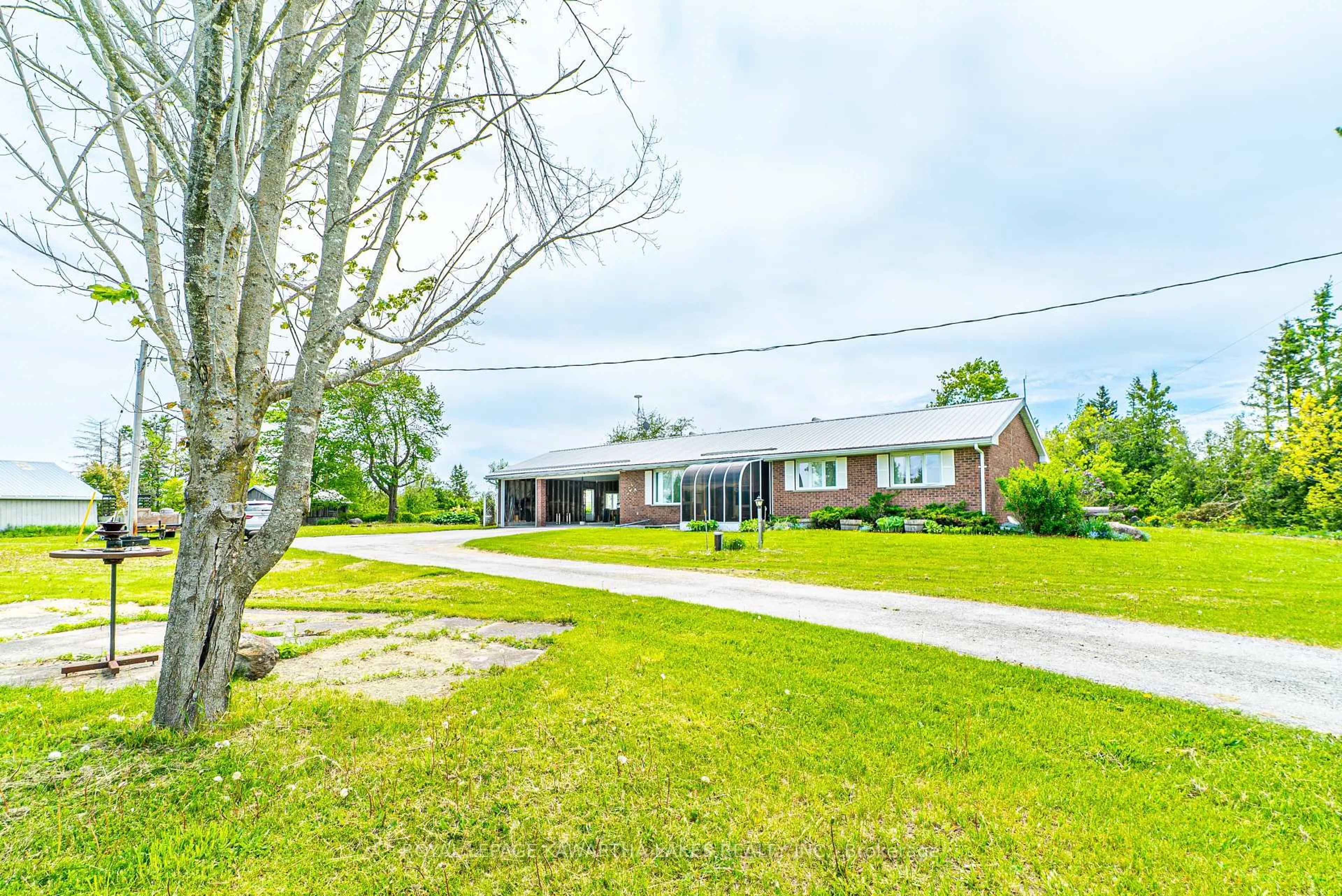 A pic from outside/outdoor area/front of a property/back of a property/a pic from drone, unknown for 576 Lorneville Rd, Kawartha Lakes Ontario K0M 2T0