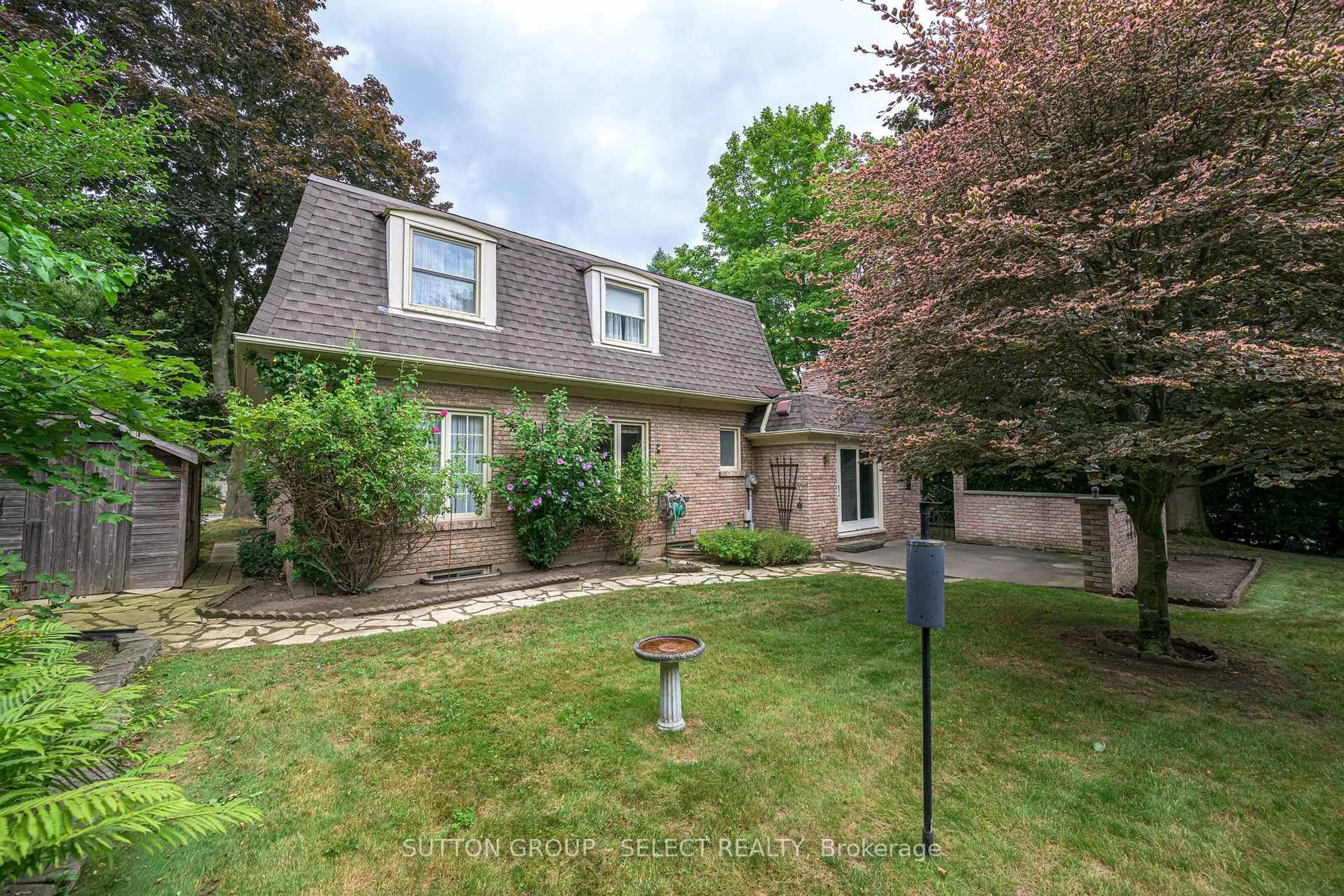 Unknown for 11 TANGLEWOOD Ave, London South Ontario N6K 2B6