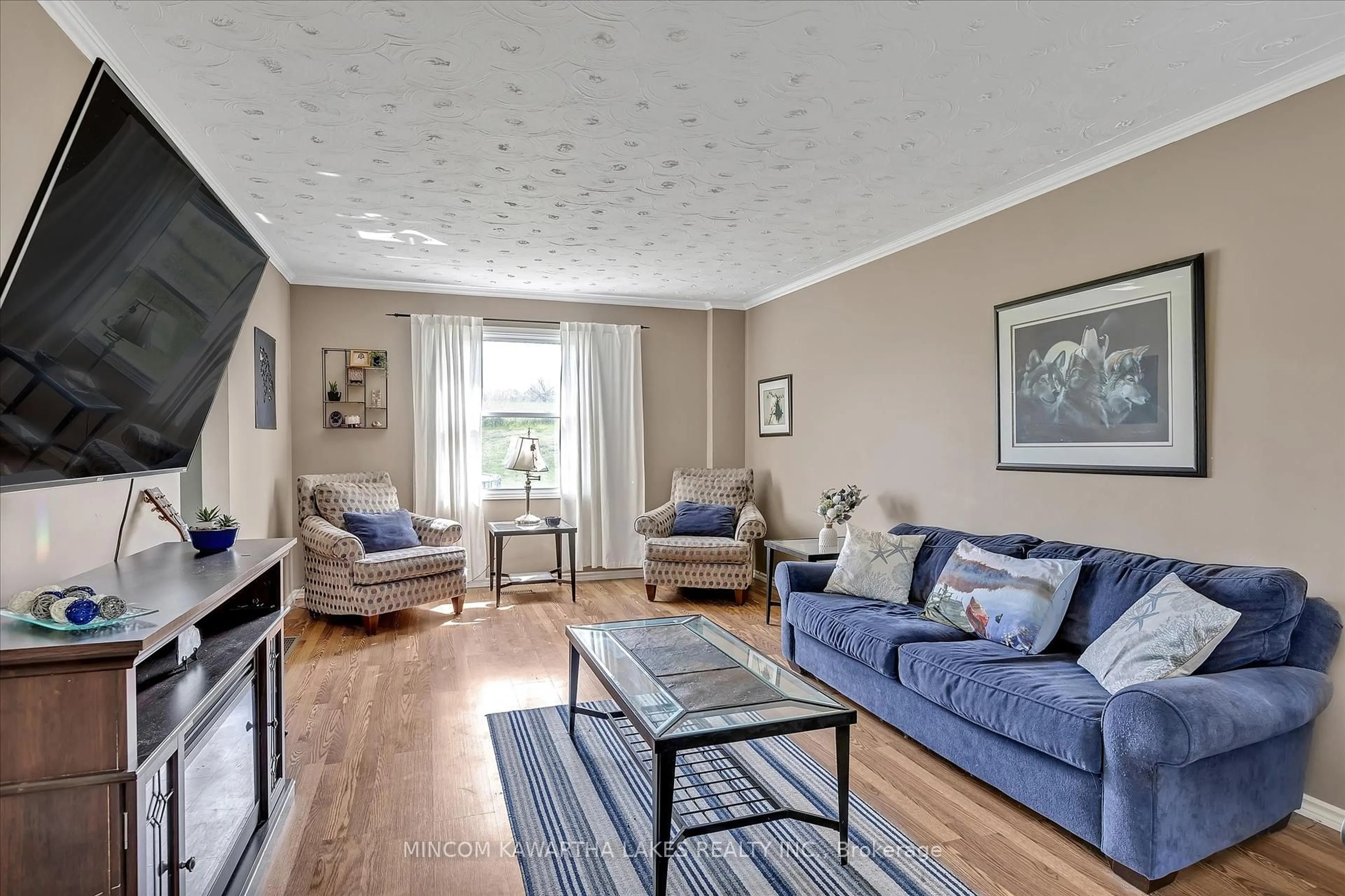 Living room with furniture, unknown for 1405 Hiawatha Line, Otonabee-South Monaghan Ontario K9J 6X8