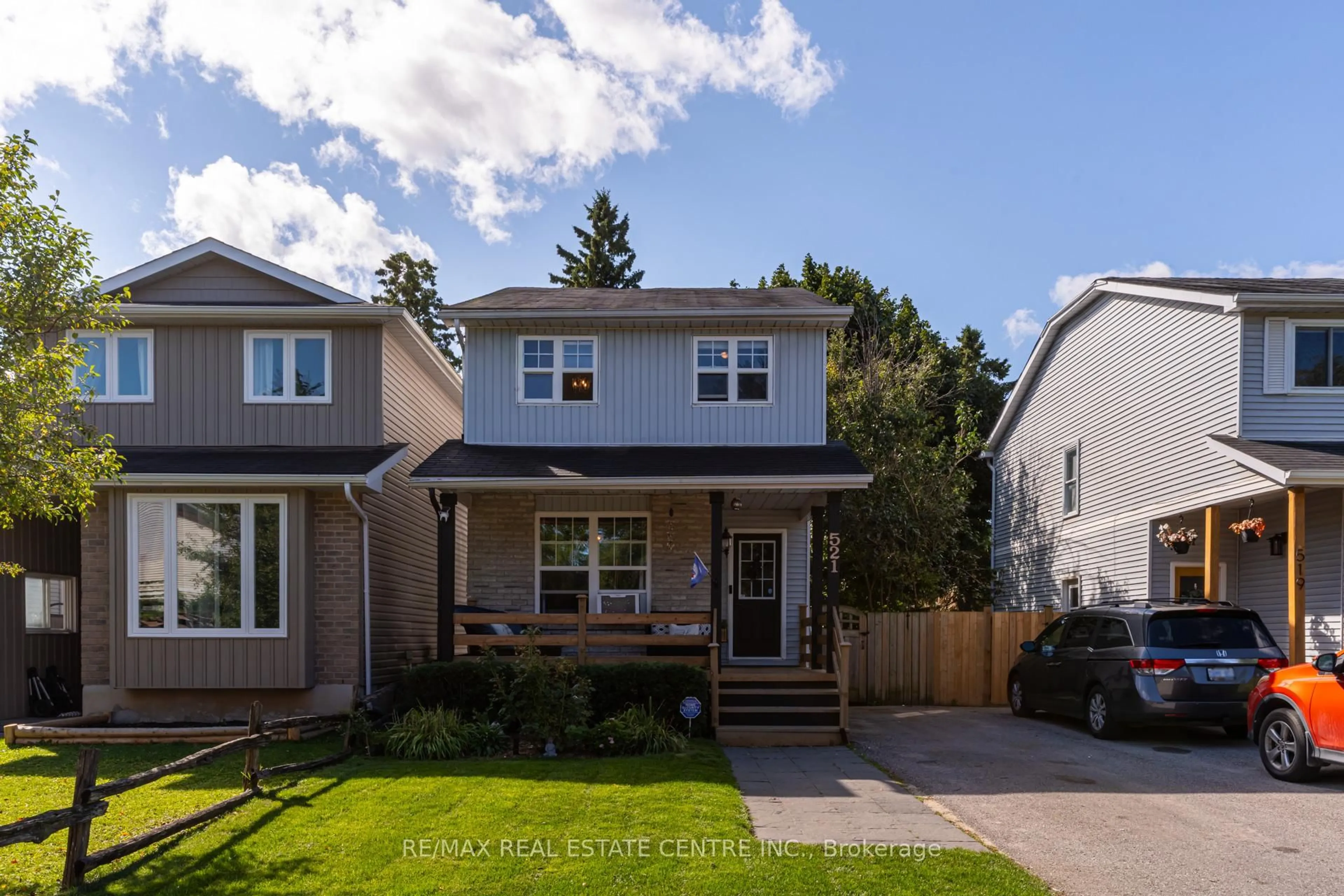 Home with brick exterior material, street for 521 Pineview Gdns, Shelburne Ontario L9V 2Z9