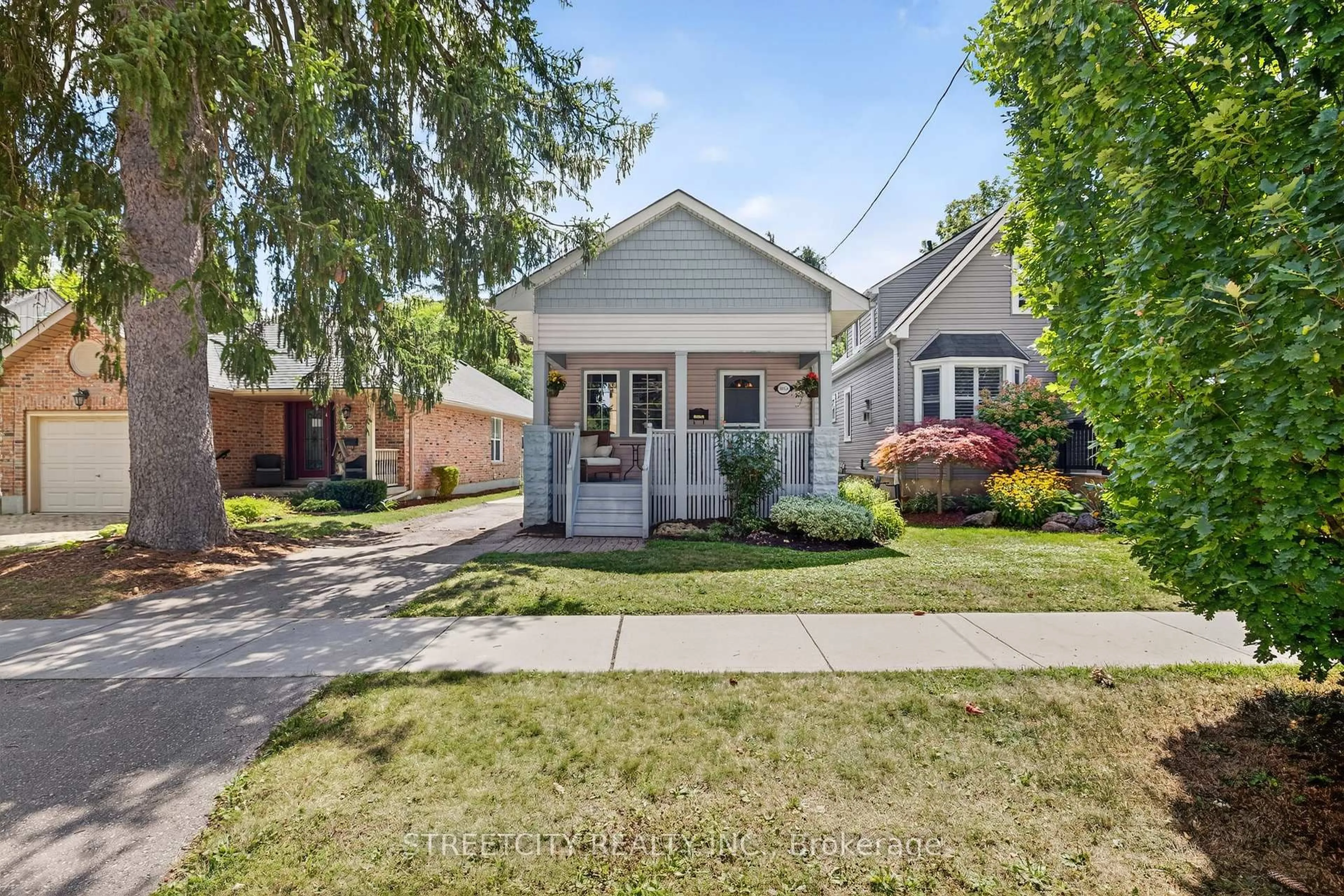 Unknown for 105A Devonshire Ave, London South Ontario N6C 2H6