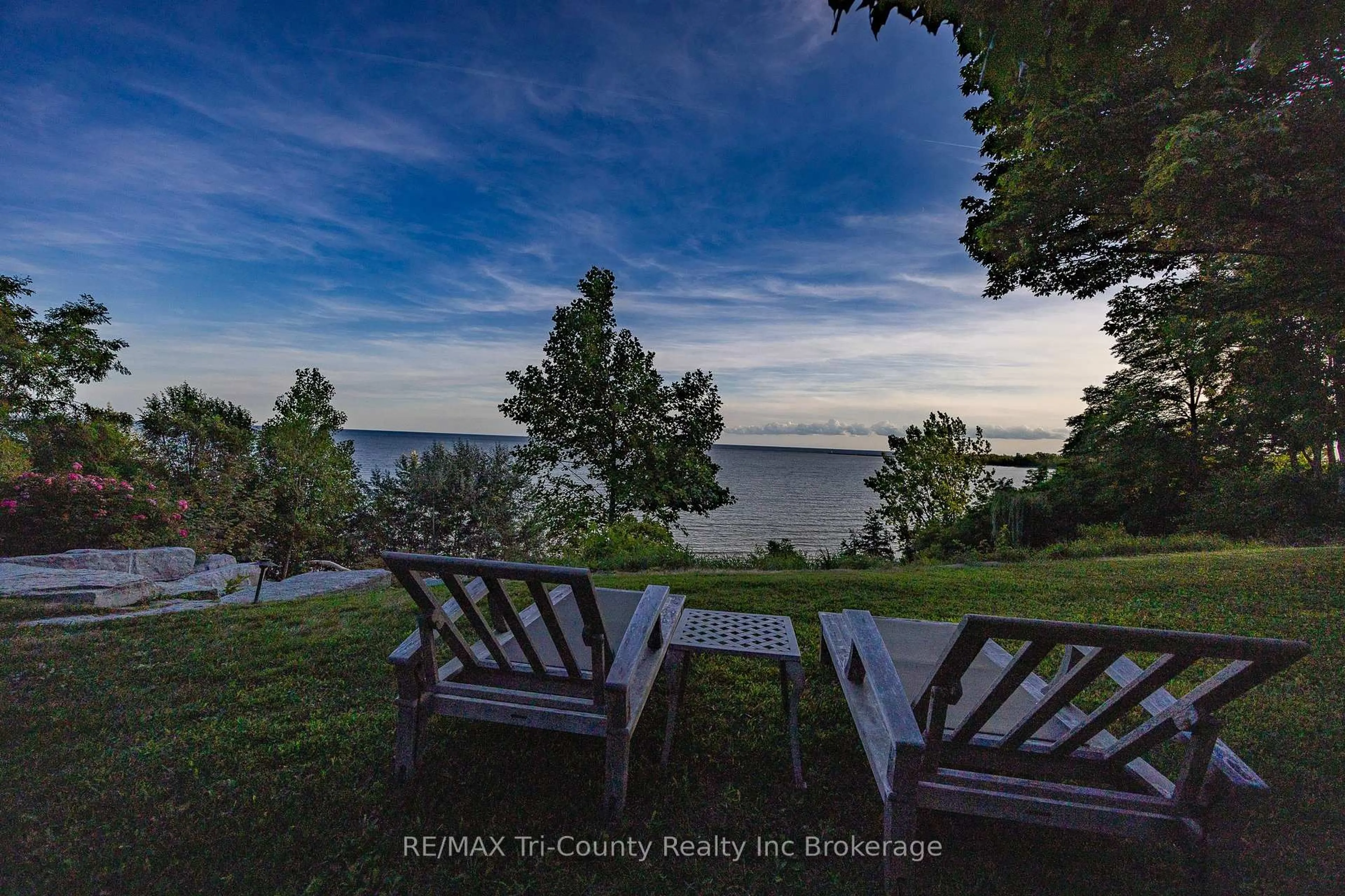 A pic from outside/outdoor area/front of a property/back of a property/a pic from drone, water/lake/river/ocean view for 5 Elizabeth St, Bayham Ontario N0J 1T0