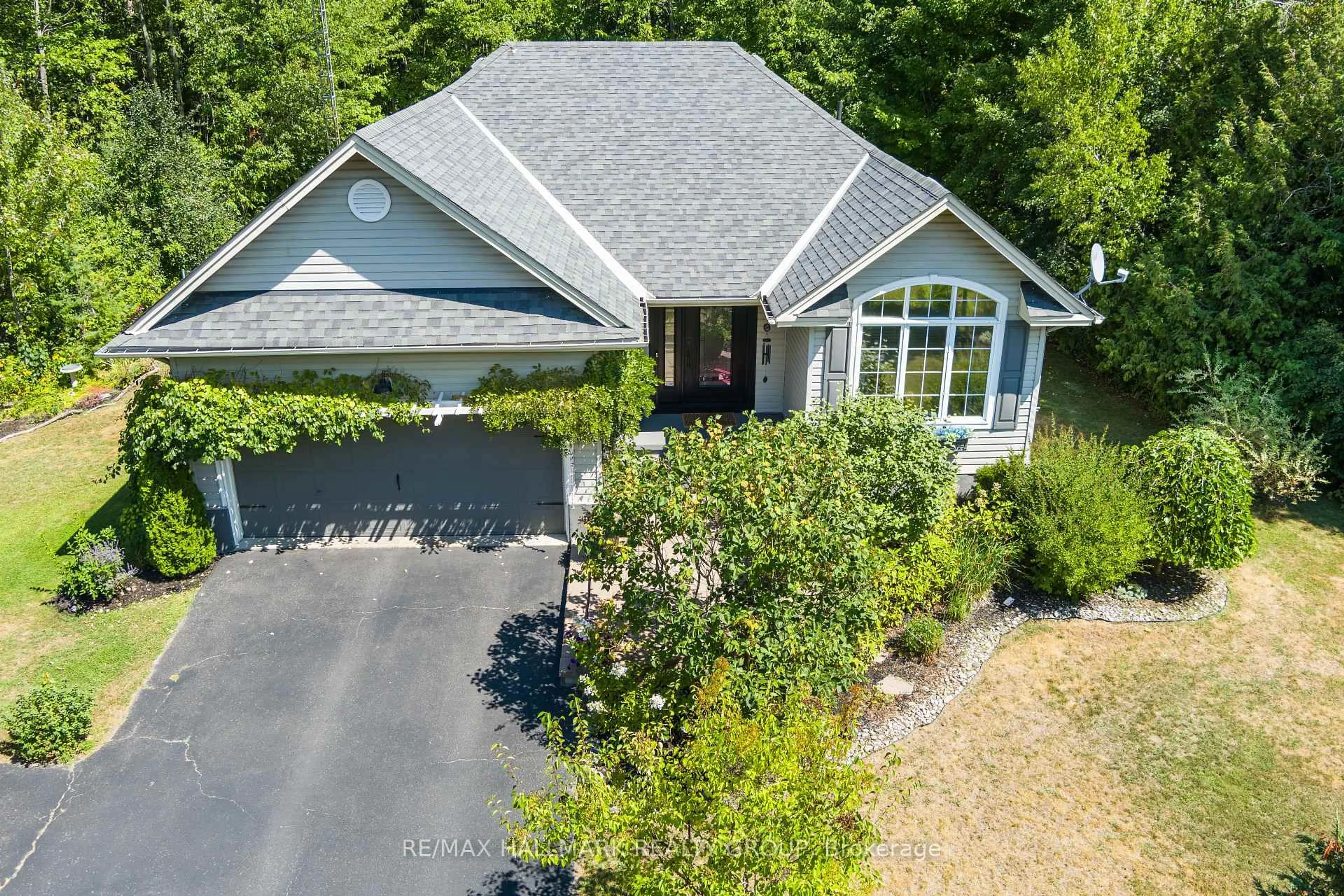 A pic from outside/outdoor area/front of a property/back of a property/a pic from drone, unknown for 17 Anthony Curro Drive Dr, North Grenville Ontario K0G 1J0