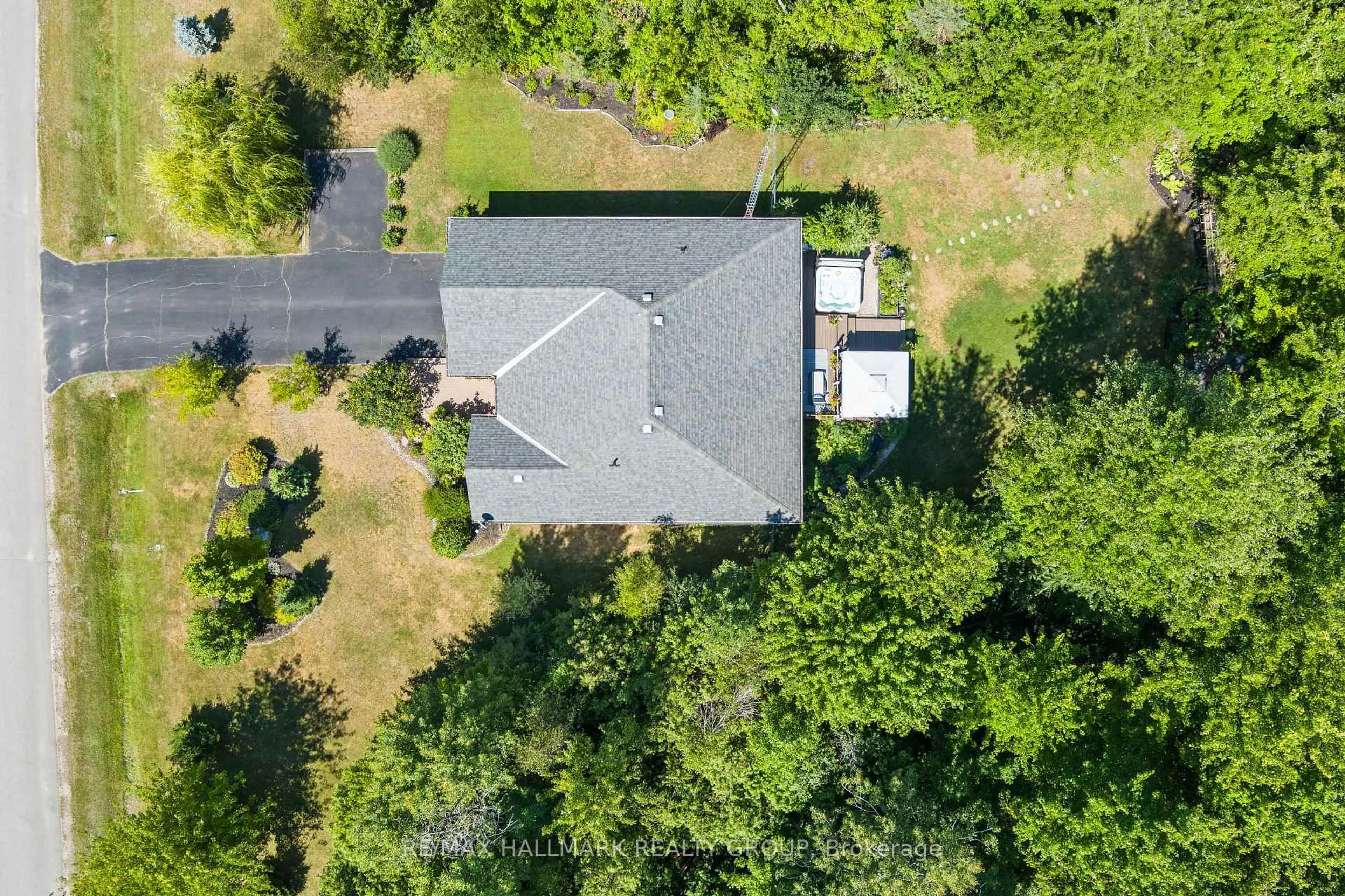A pic from outside/outdoor area/front of a property/back of a property/a pic from drone, unknown for 17 Anthony Curro Drive Dr, North Grenville Ontario K0G 1J0